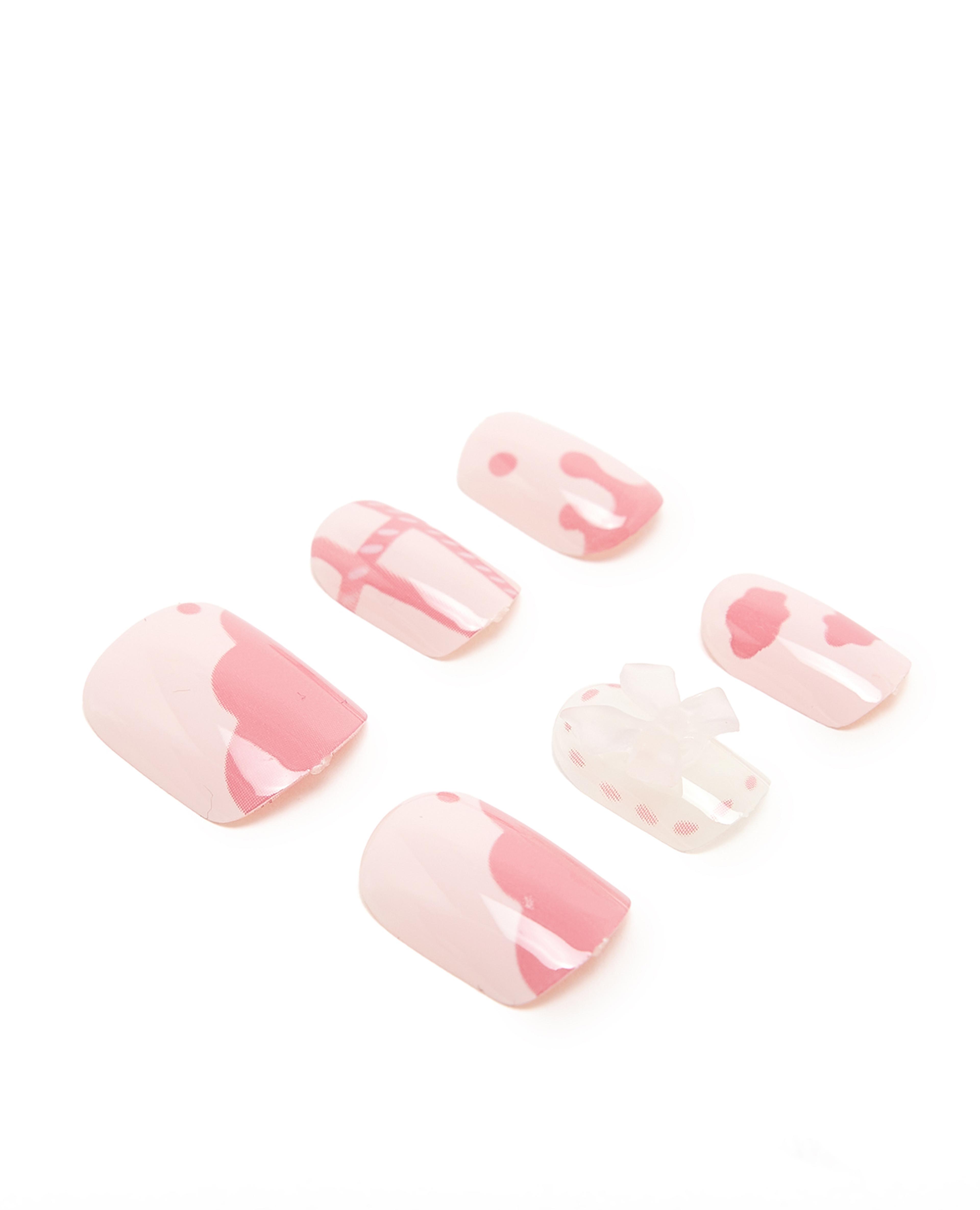 طقم أظافر لاصقة