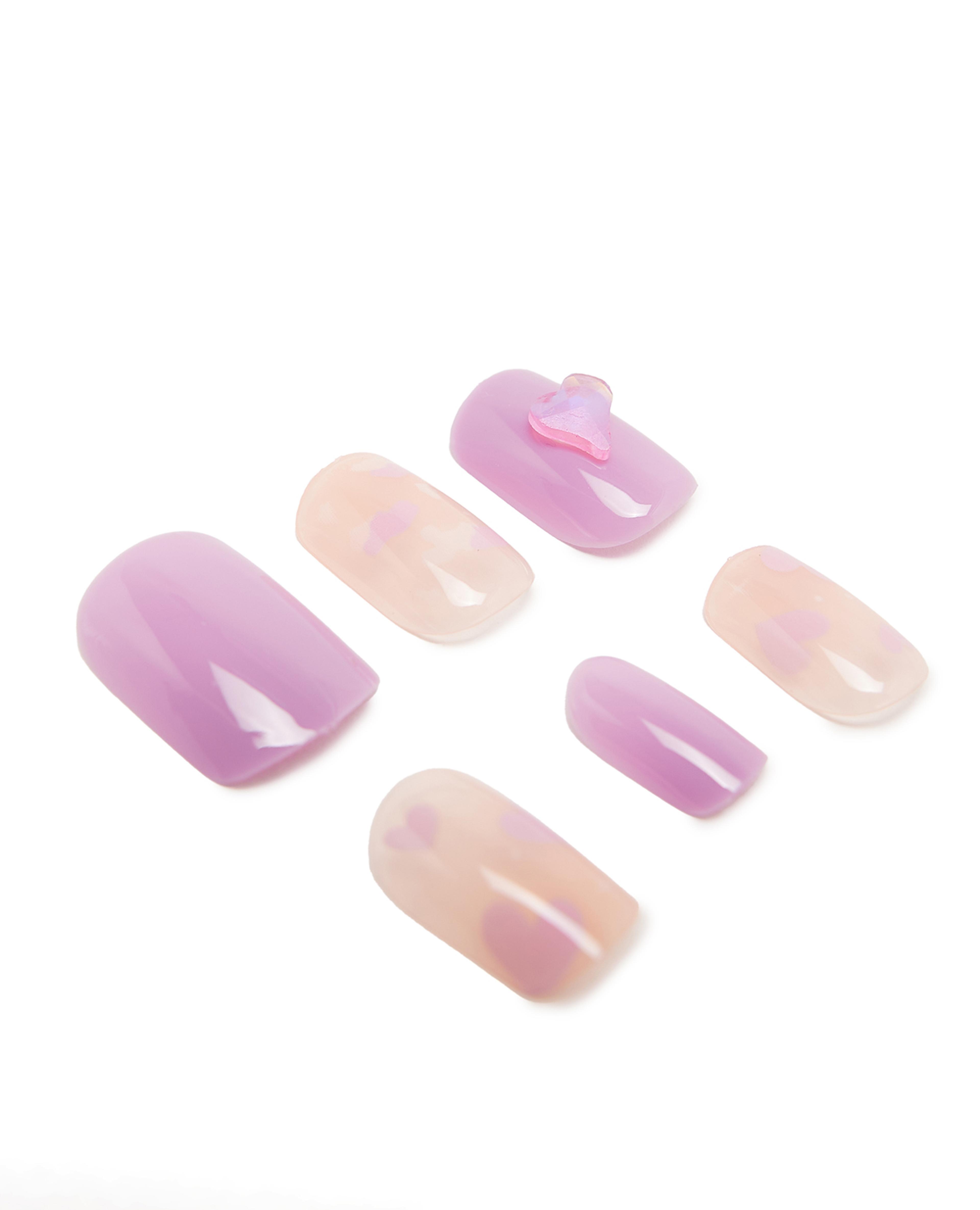 طقم أظافر لاصقة