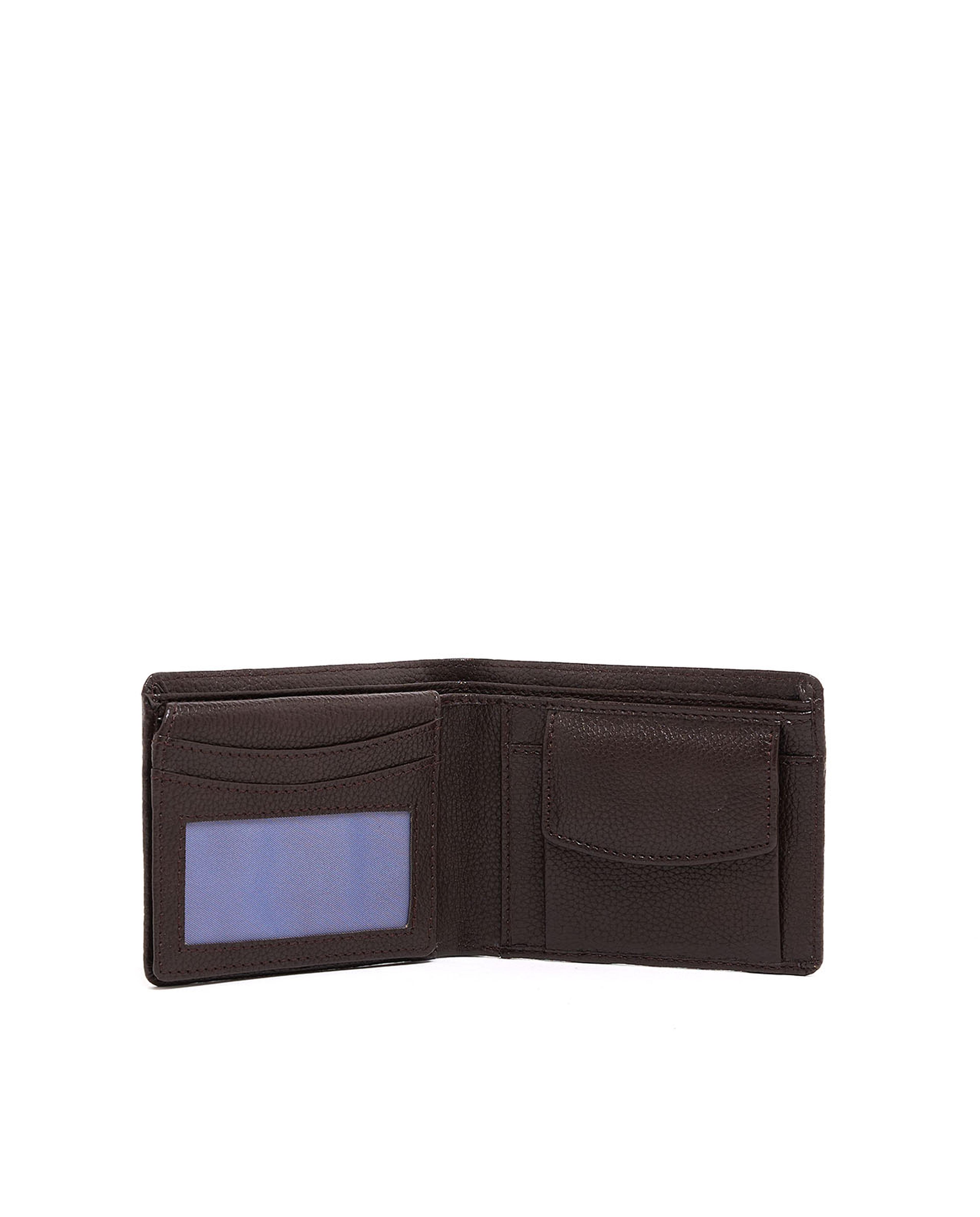 محفظة قابلة للطي منقوشة