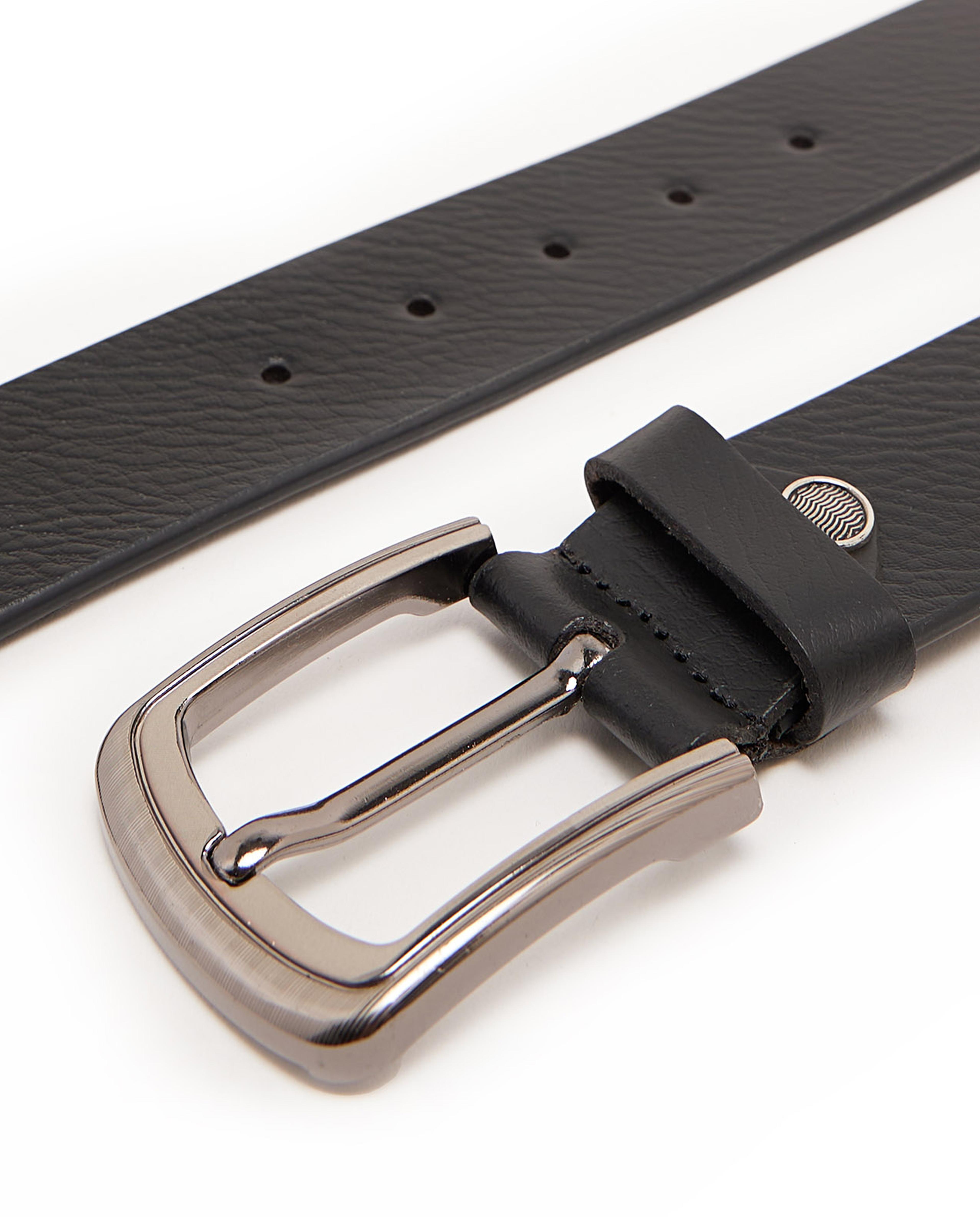 حزام بمشبك منقوش