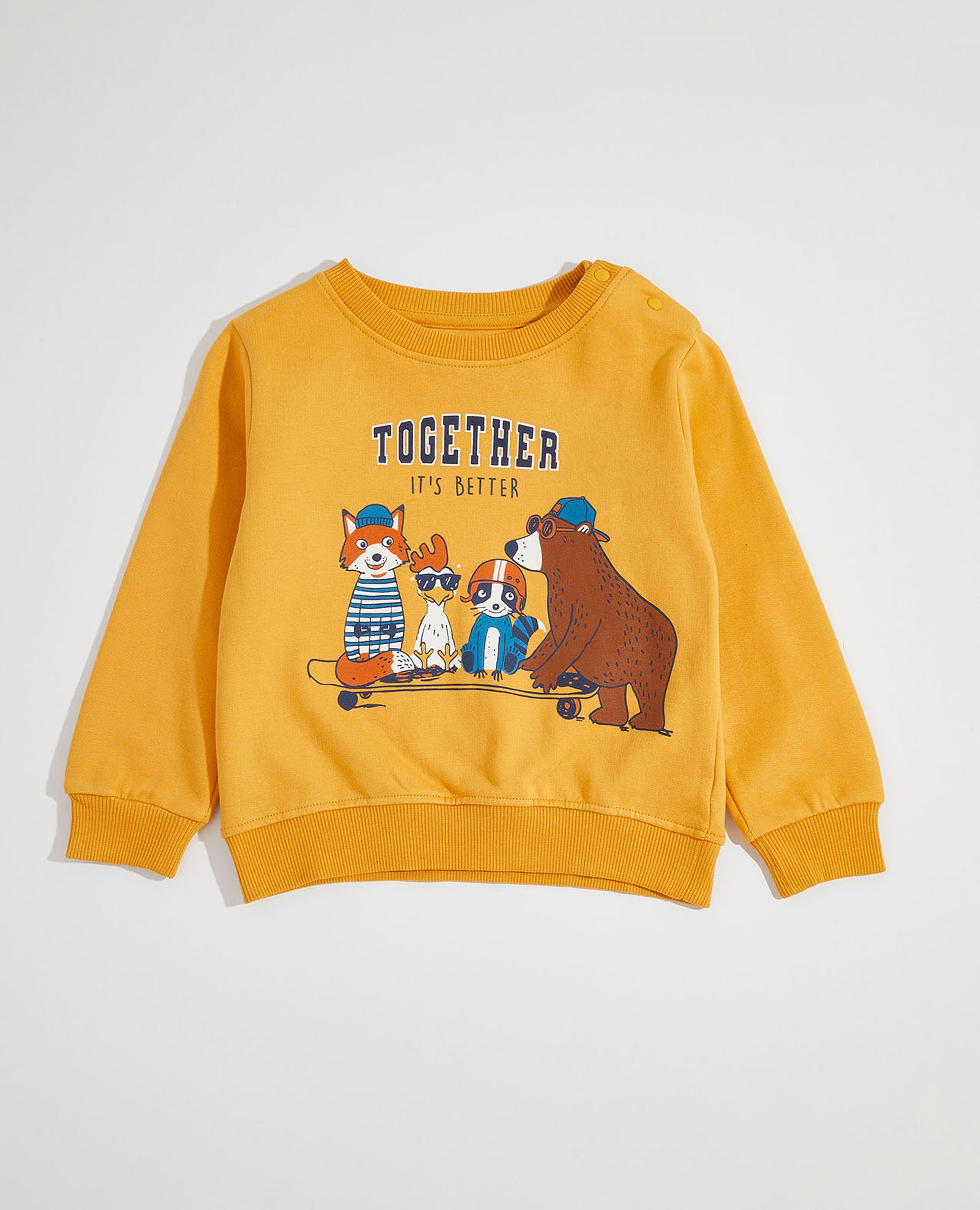 سويتشيرت بياقة دائرية وأكمام طويلة