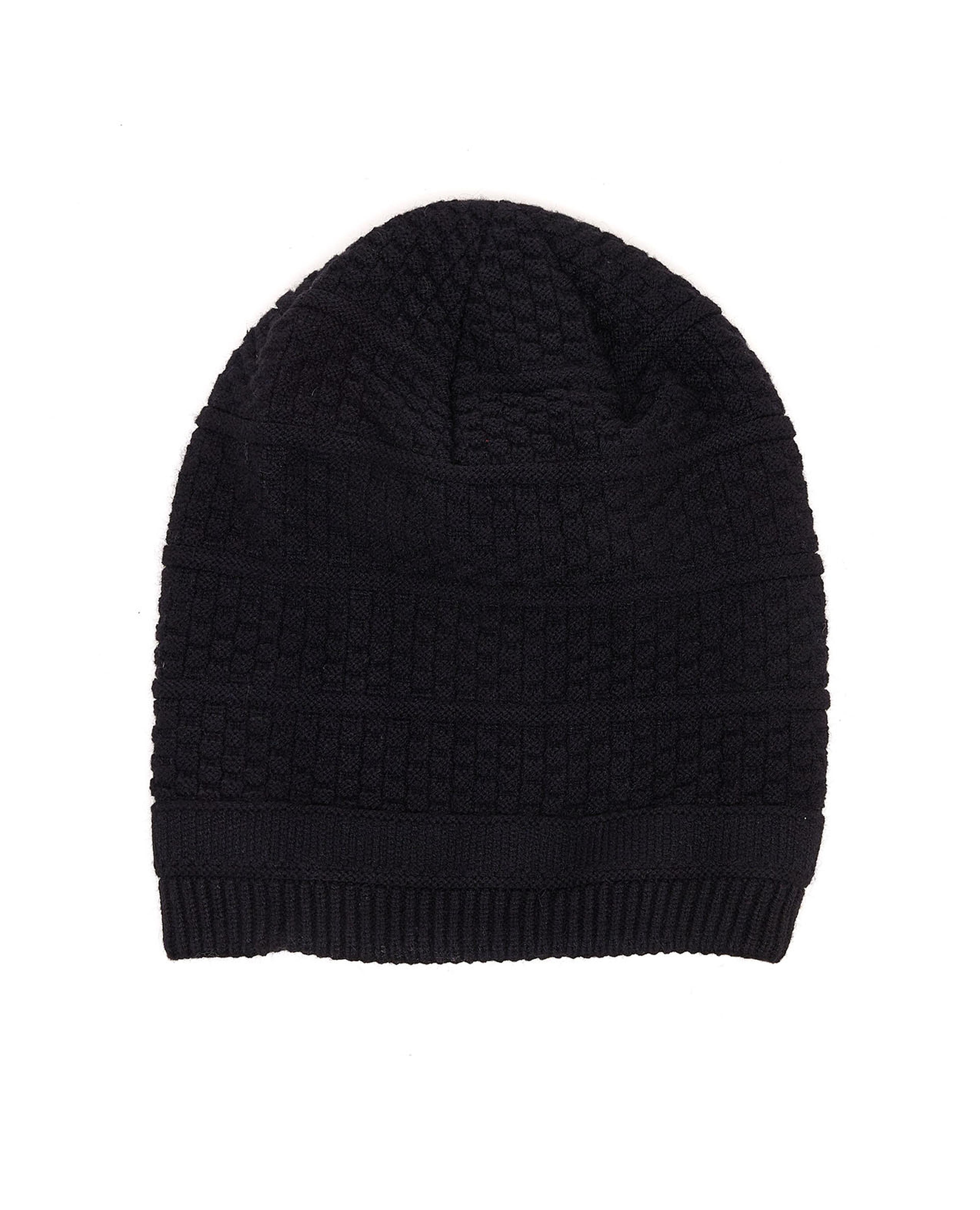 قبعة باني محبوكة