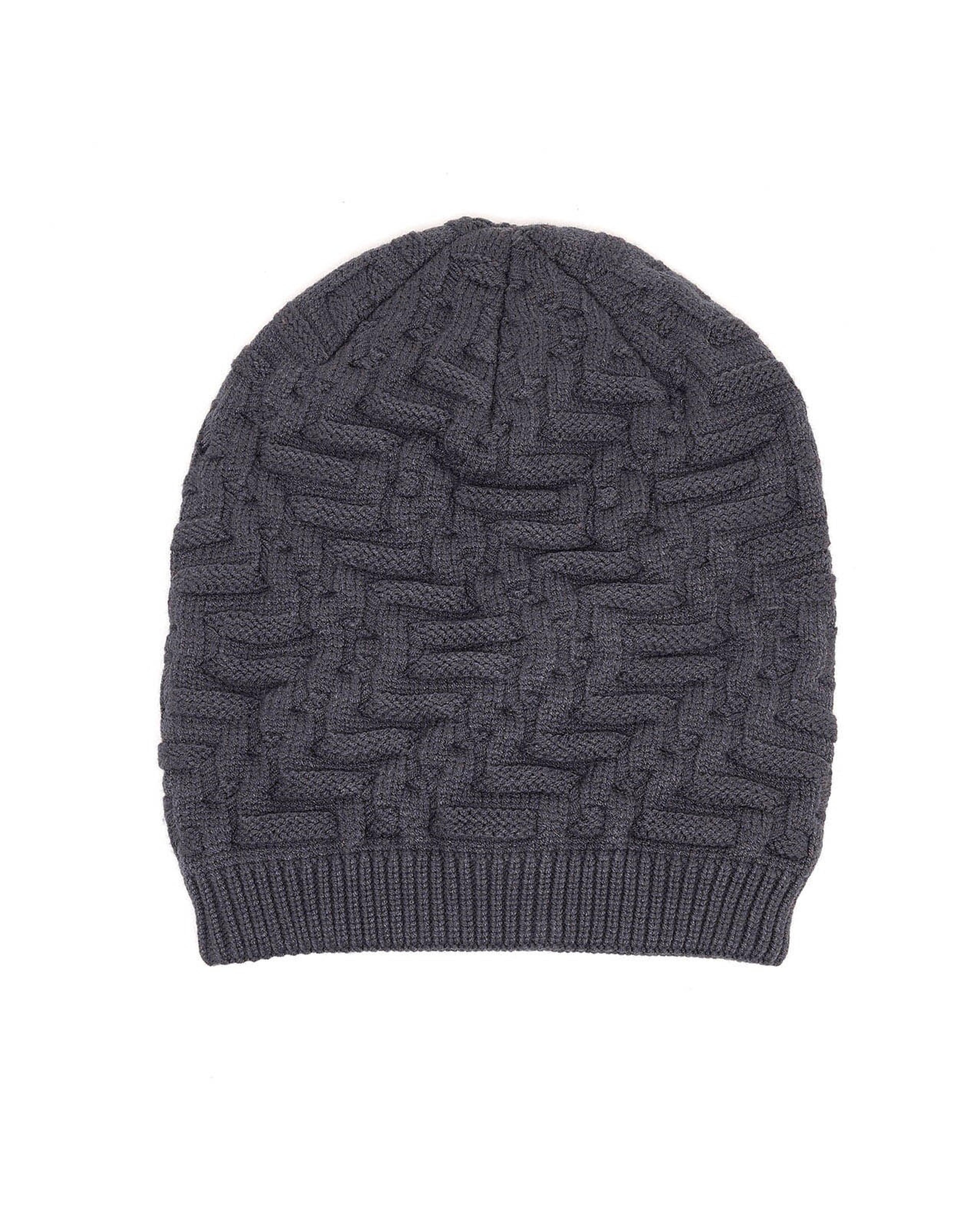 قبعة باني محبوكة