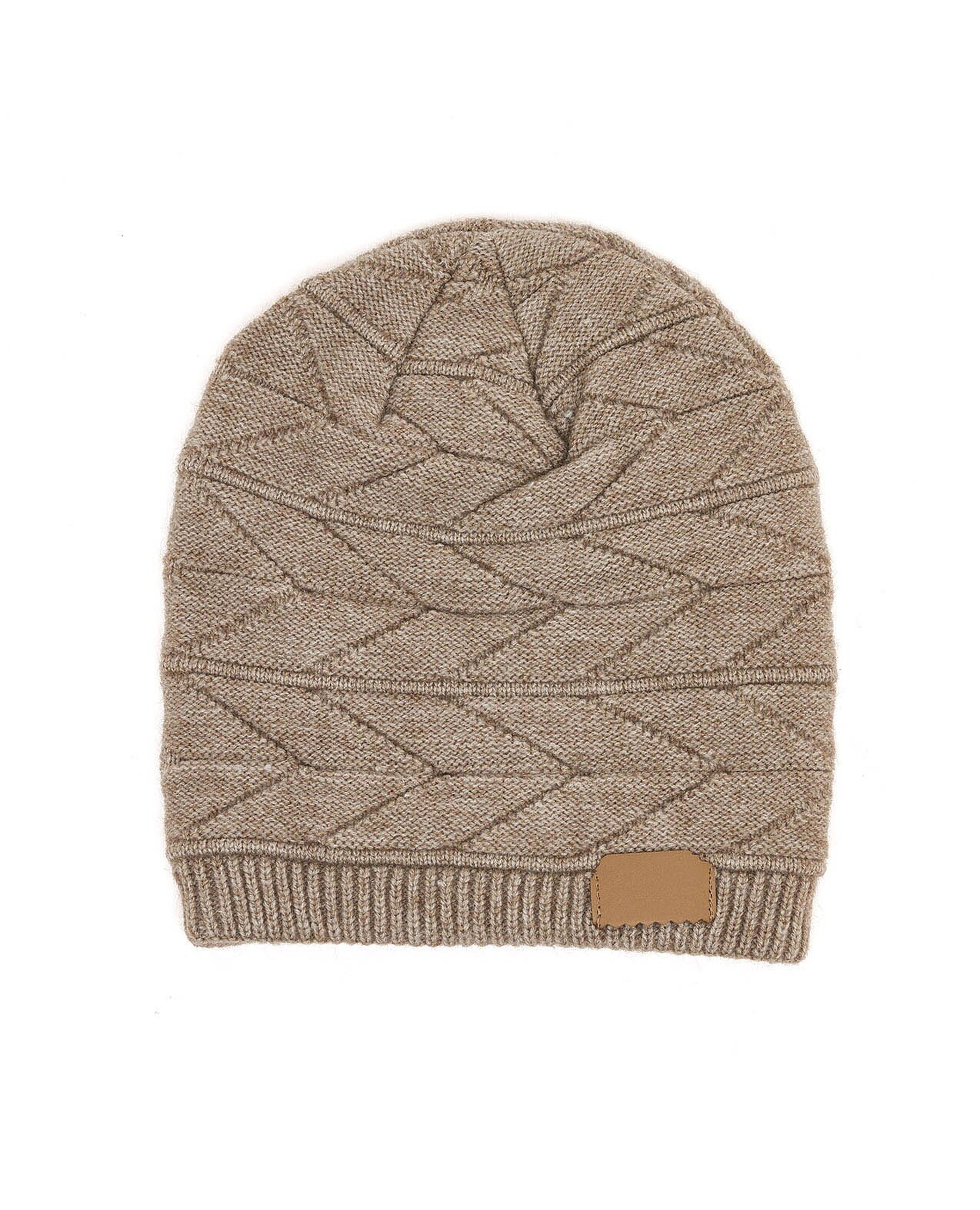 قبعة باني محبوكة