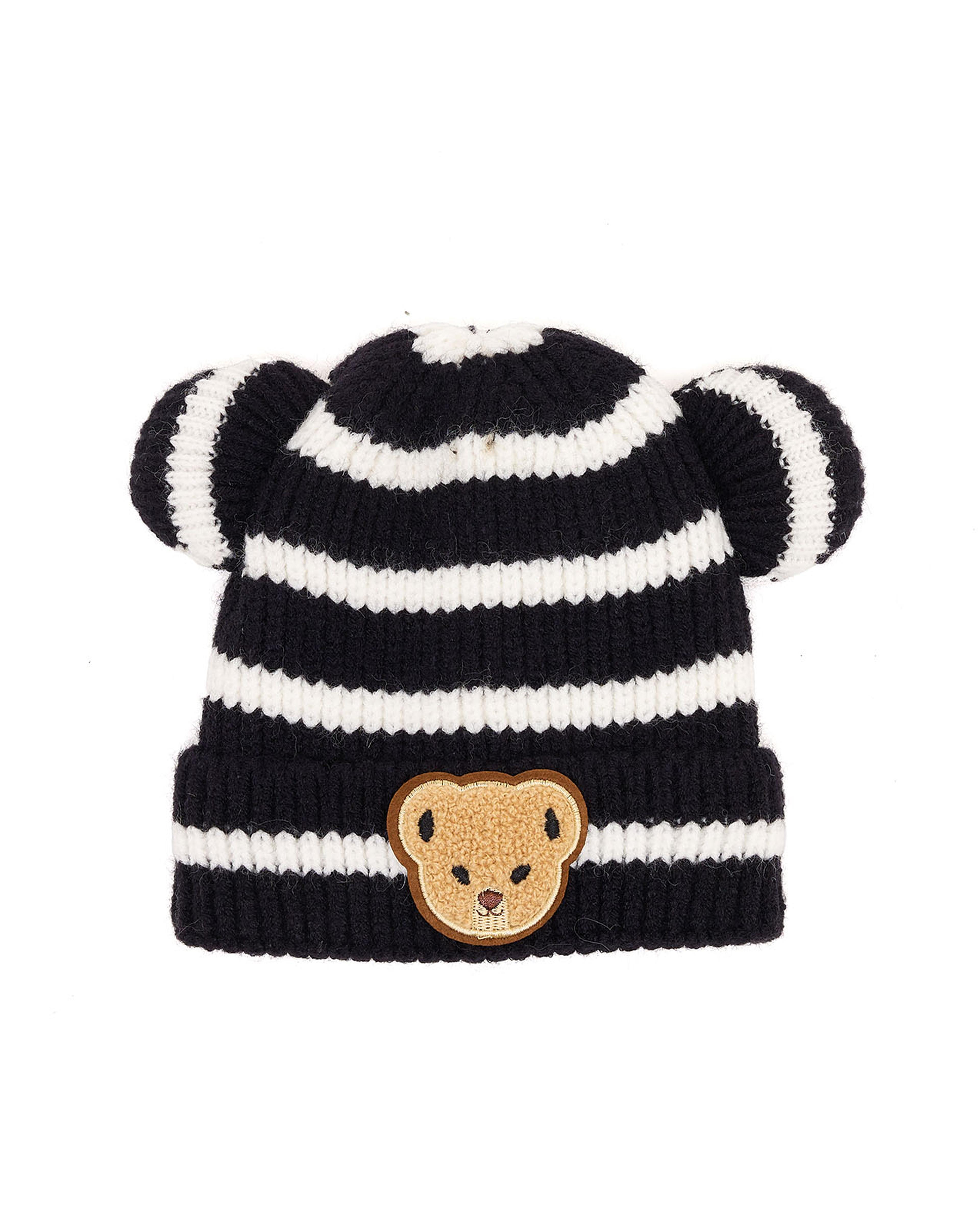 قبعة محبوكة مخططة