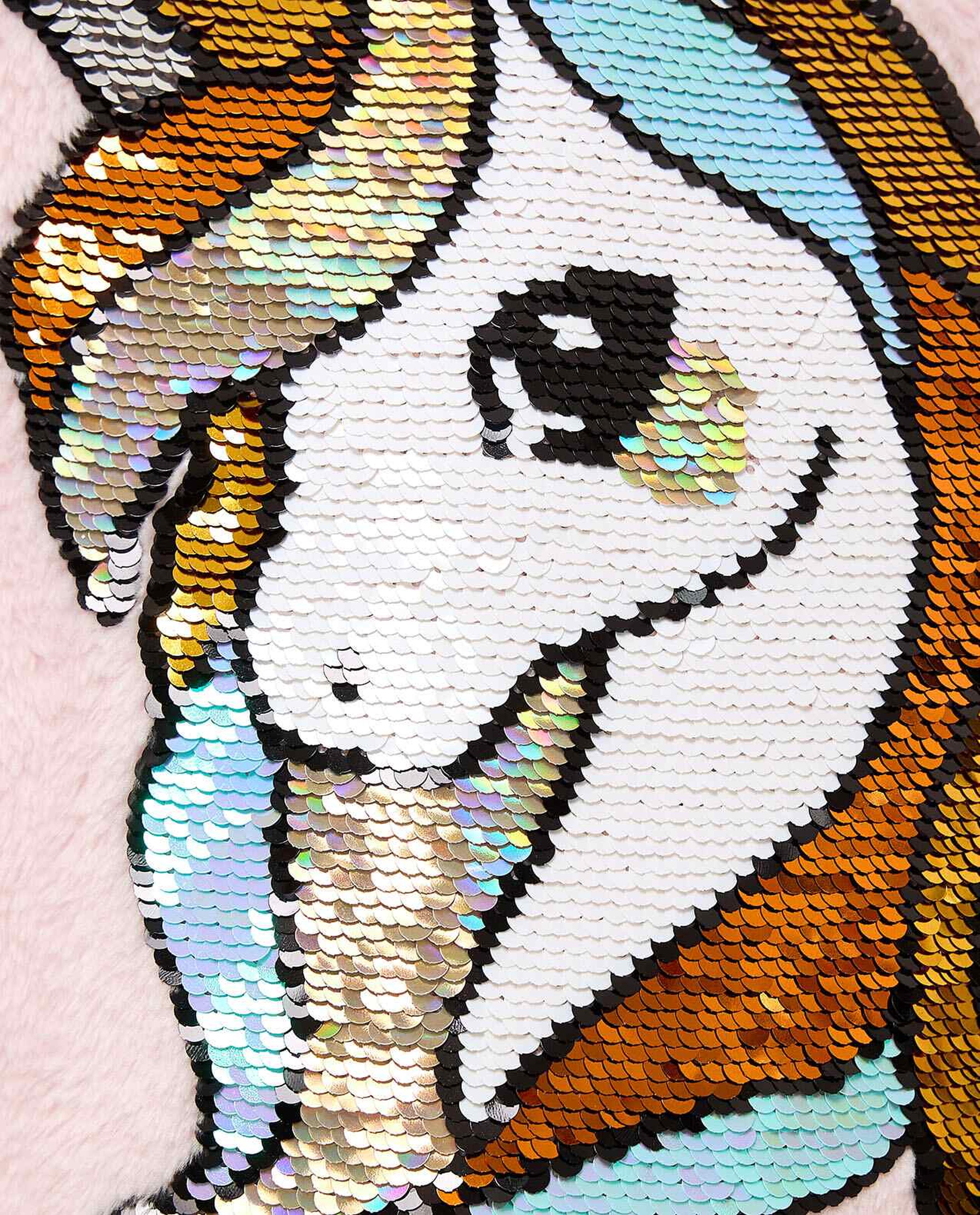 سويتشيرت  برقبة دائرية وأكمام طويلة