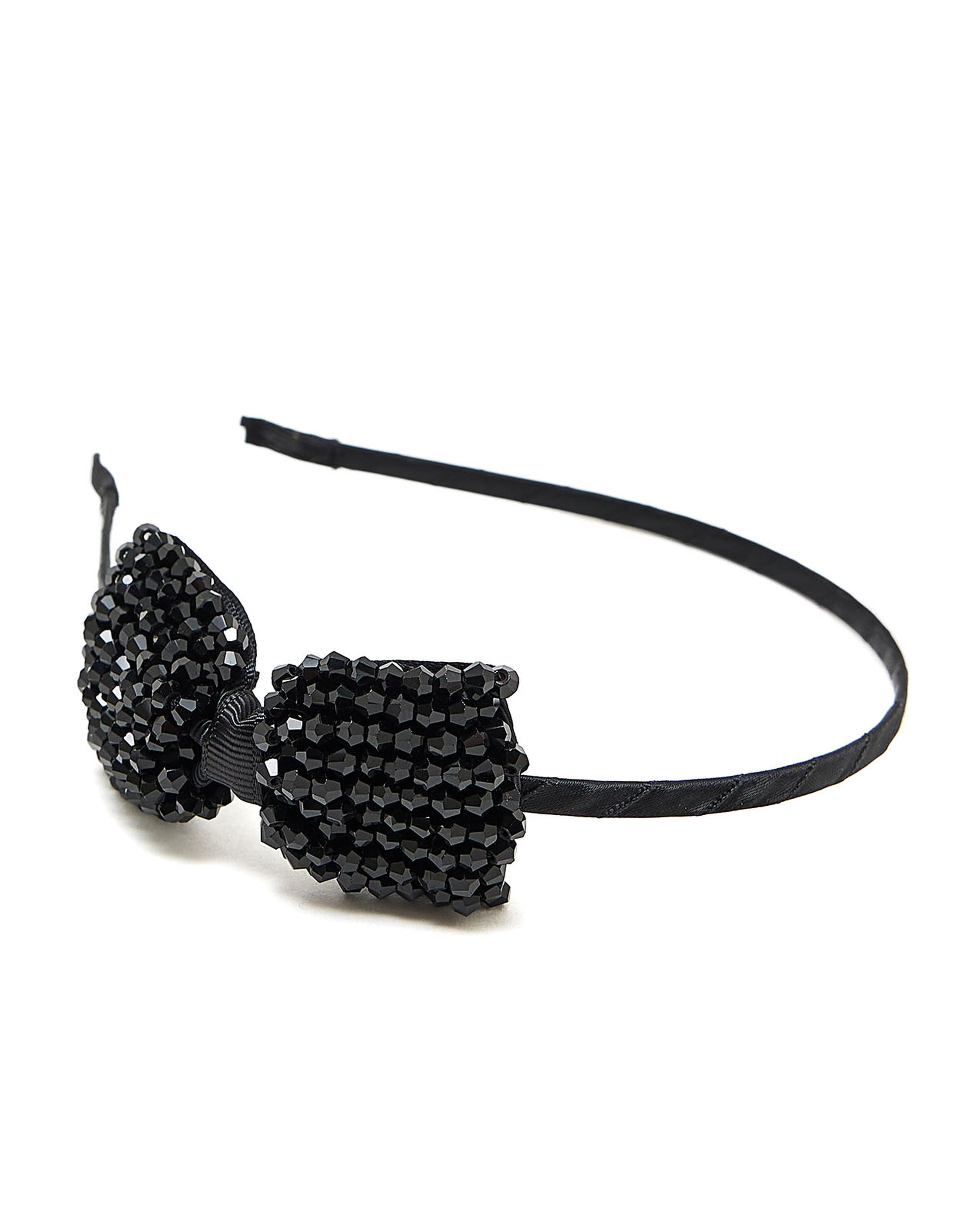 طوق شعر مزين بالقوس