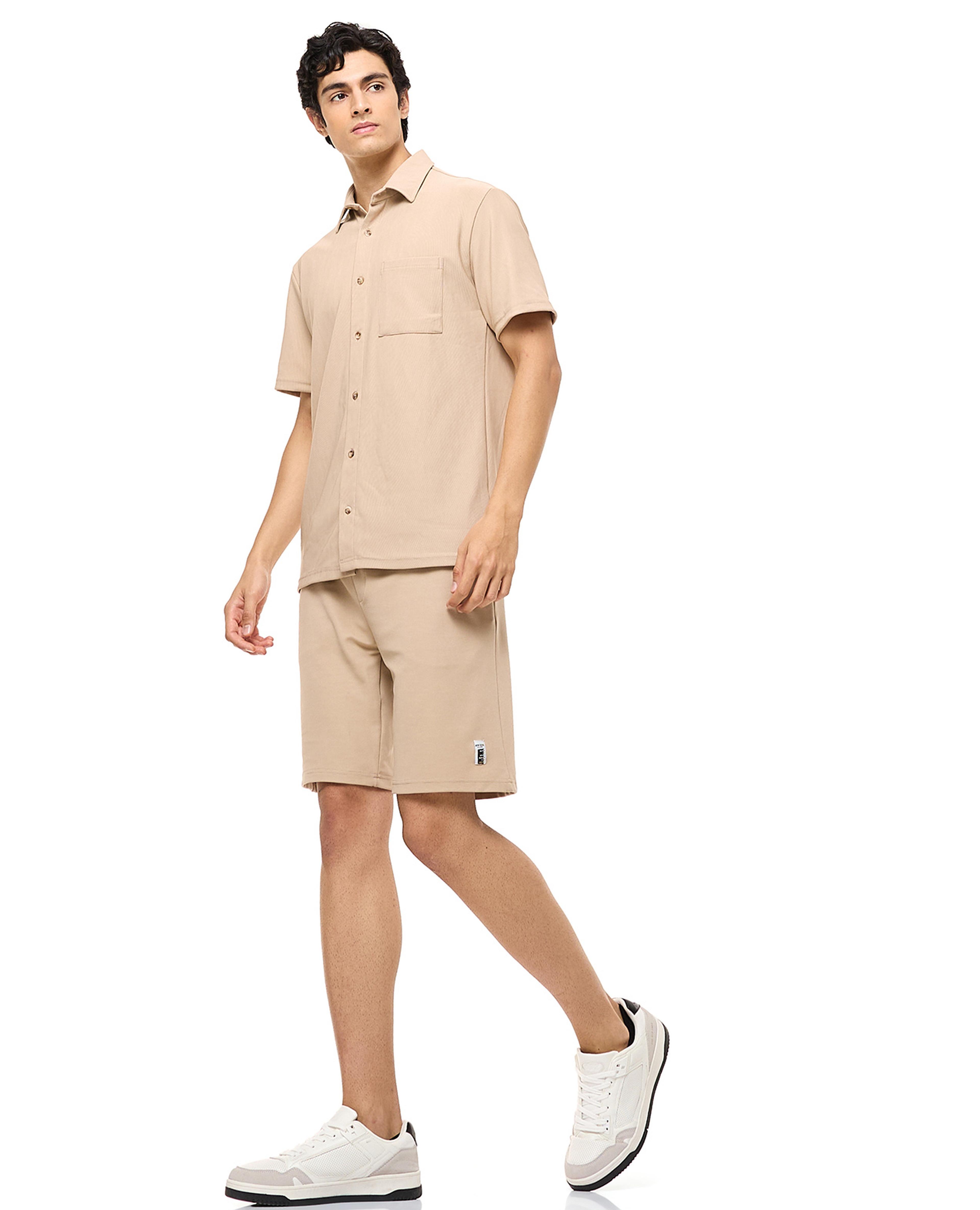 شورت محبوك برباط على الخصر