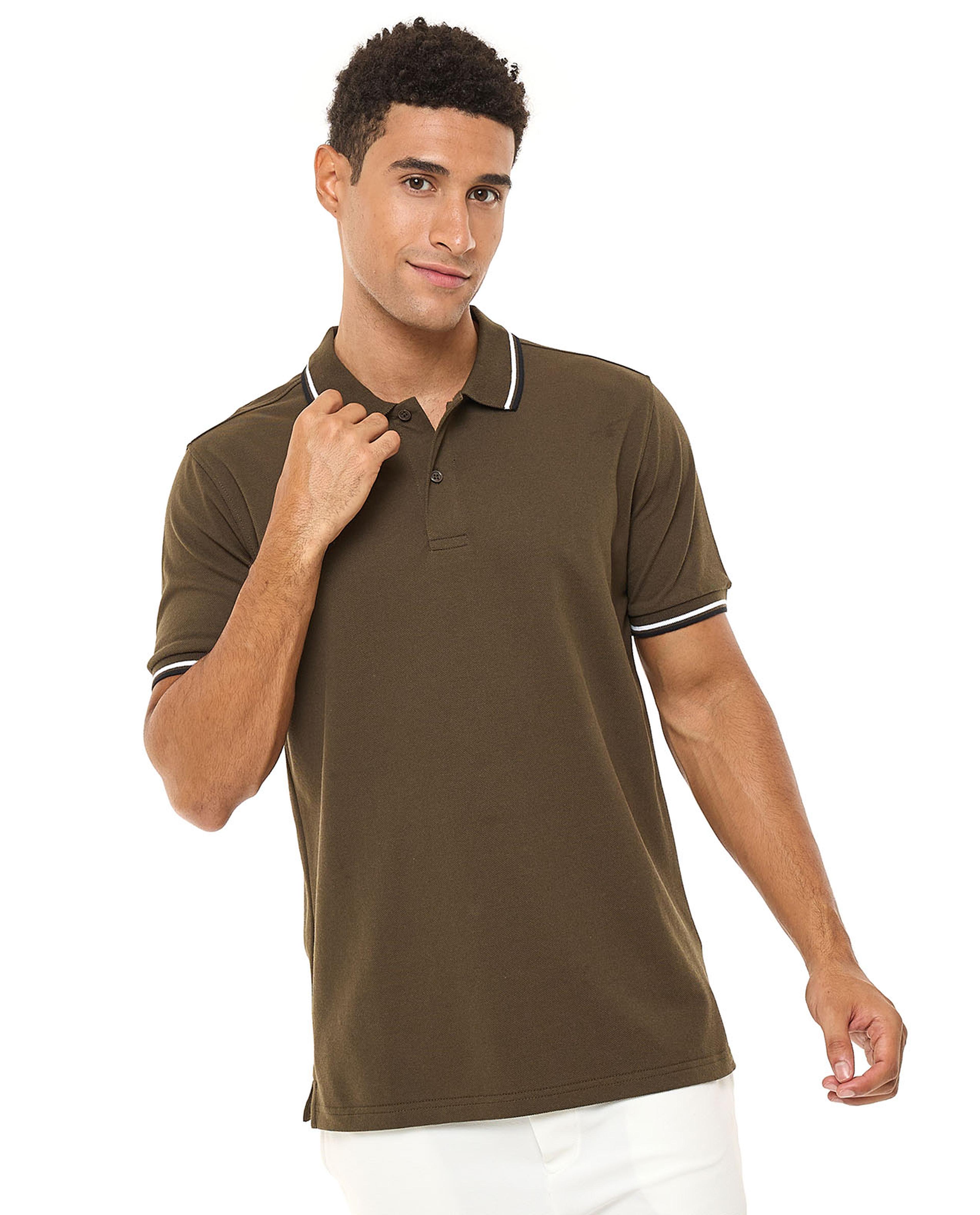 تيشيرت بولو بأكمام قصيرة