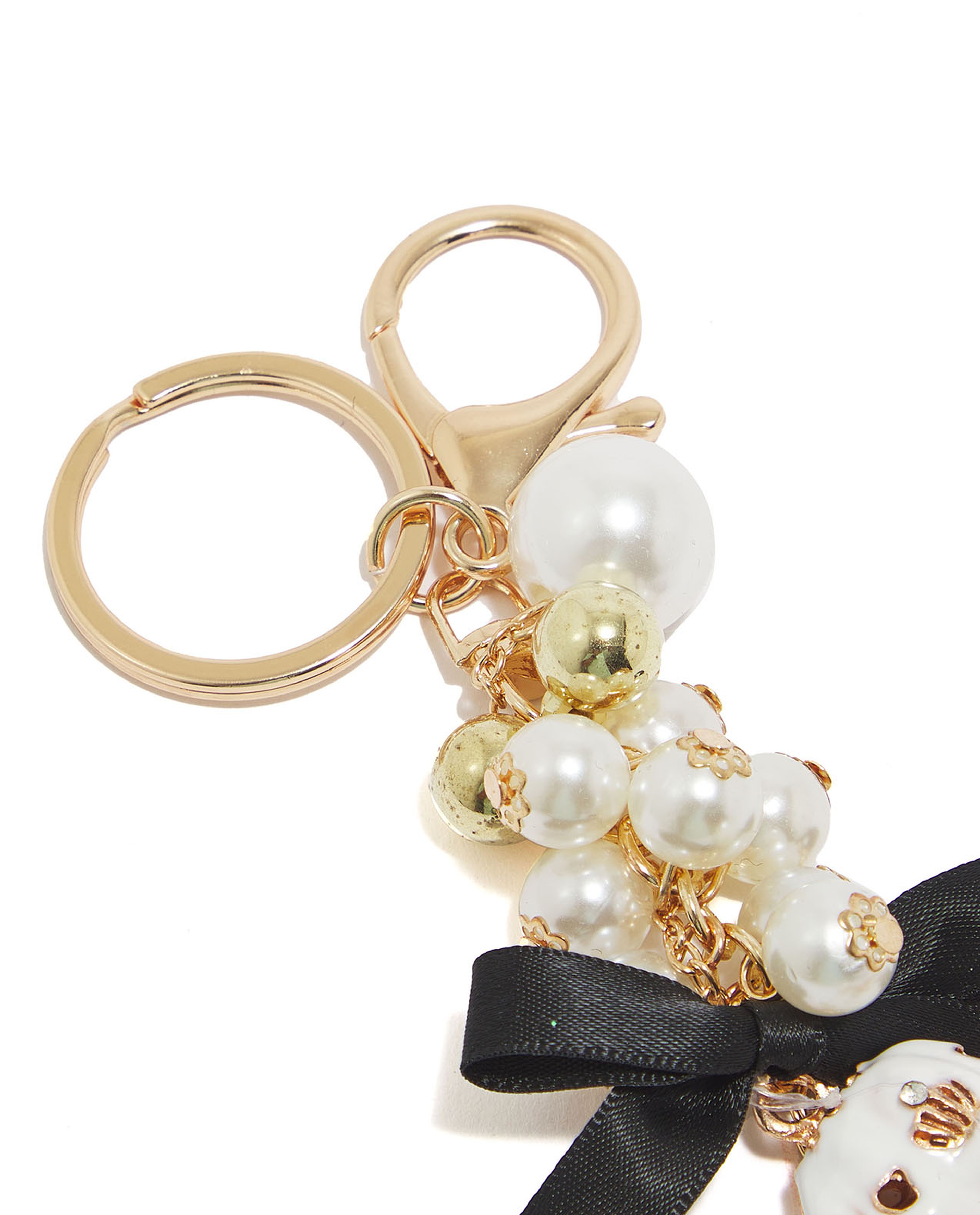 ميدالية مفاتيح مزينة باللؤلؤ