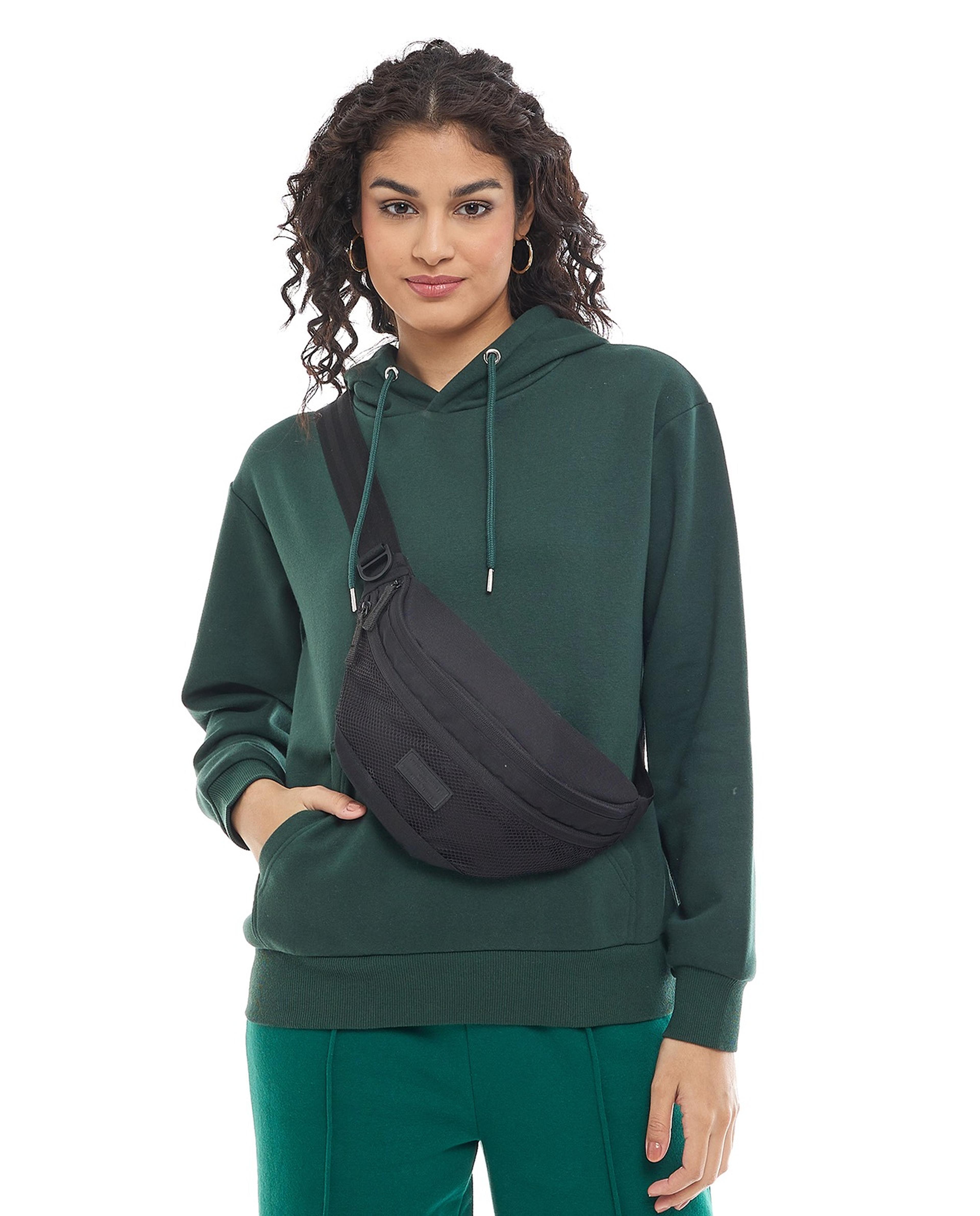 هودي بأكمام طويلة