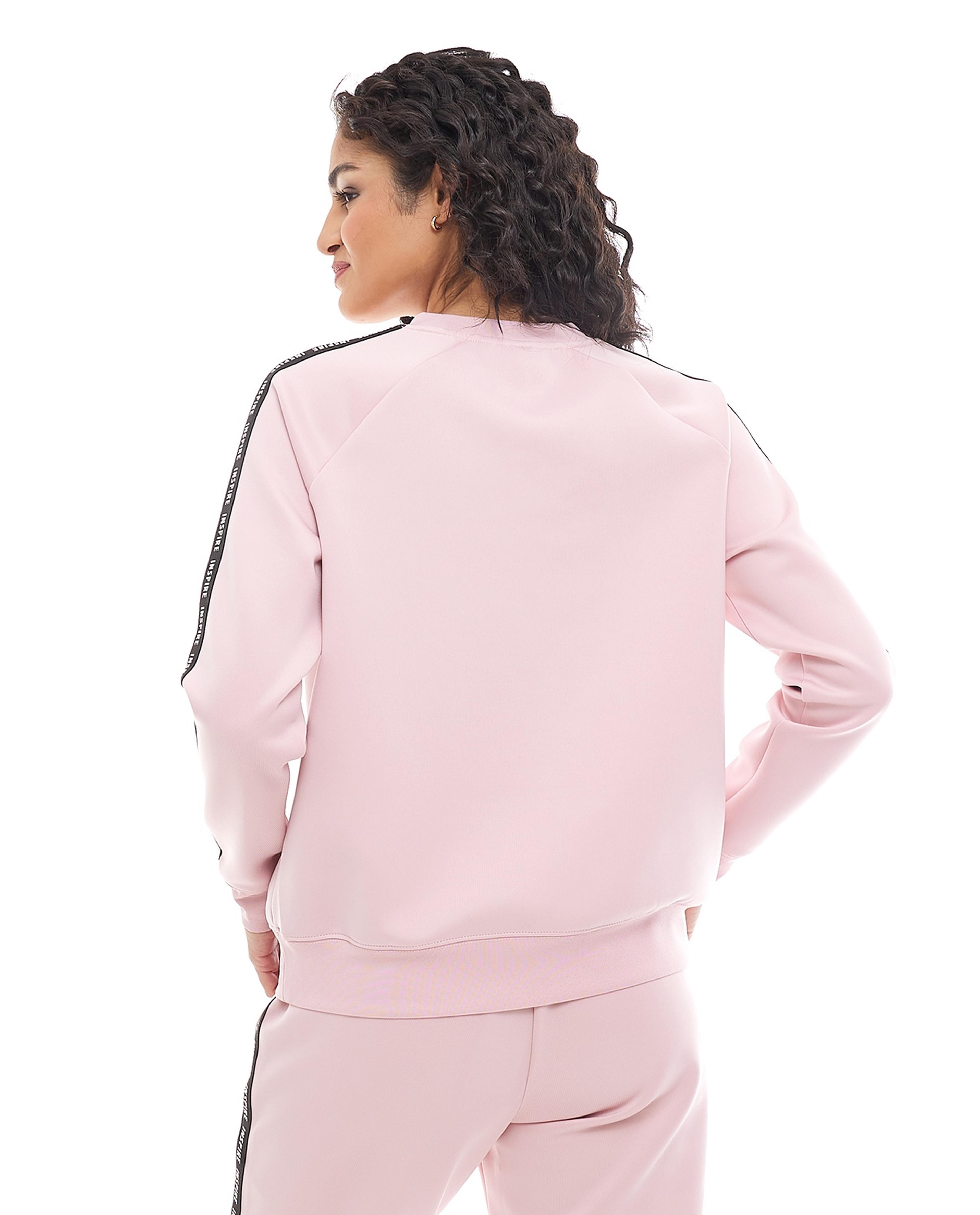 توب بأكمام طويلة