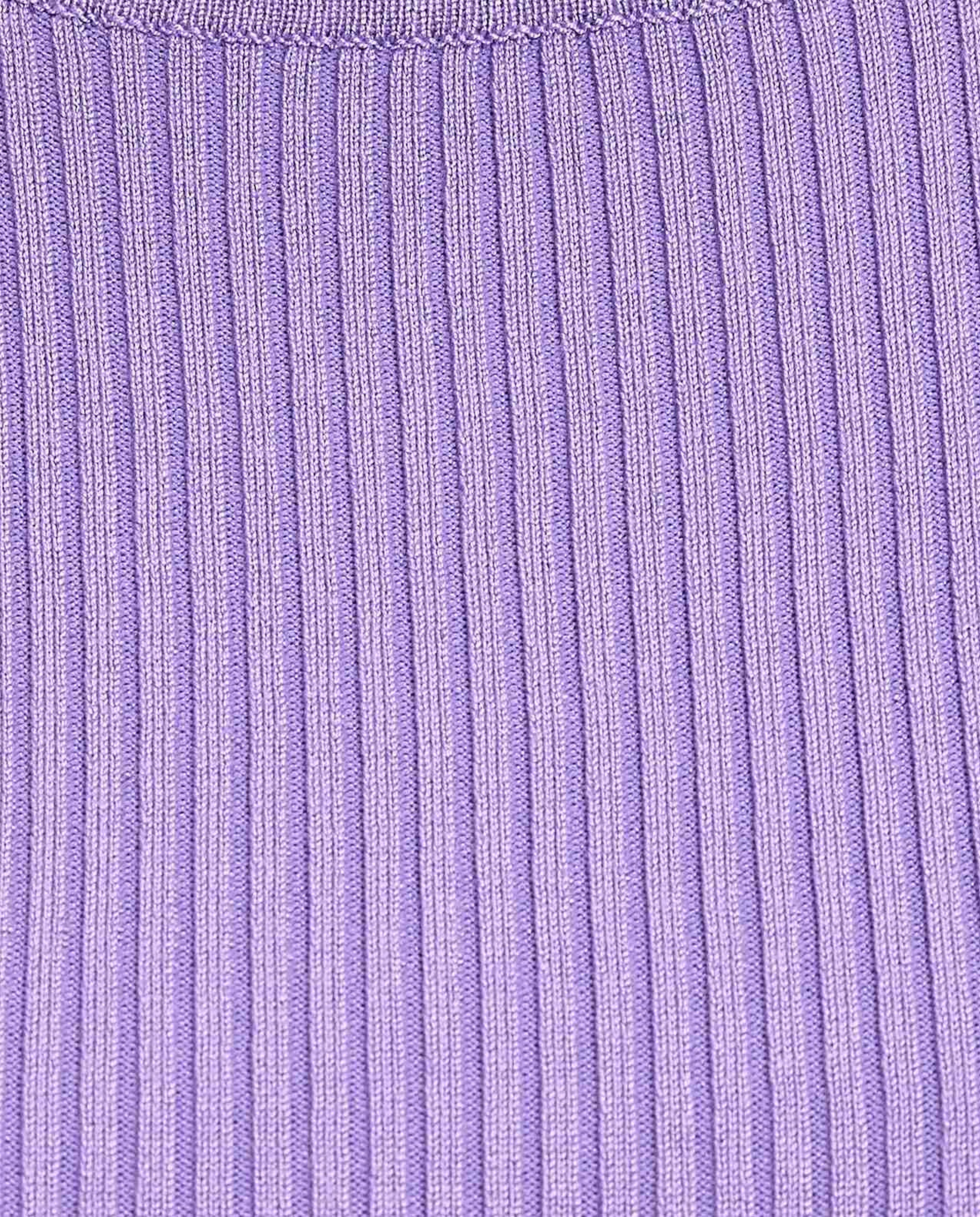 توب بأكمام طويلة