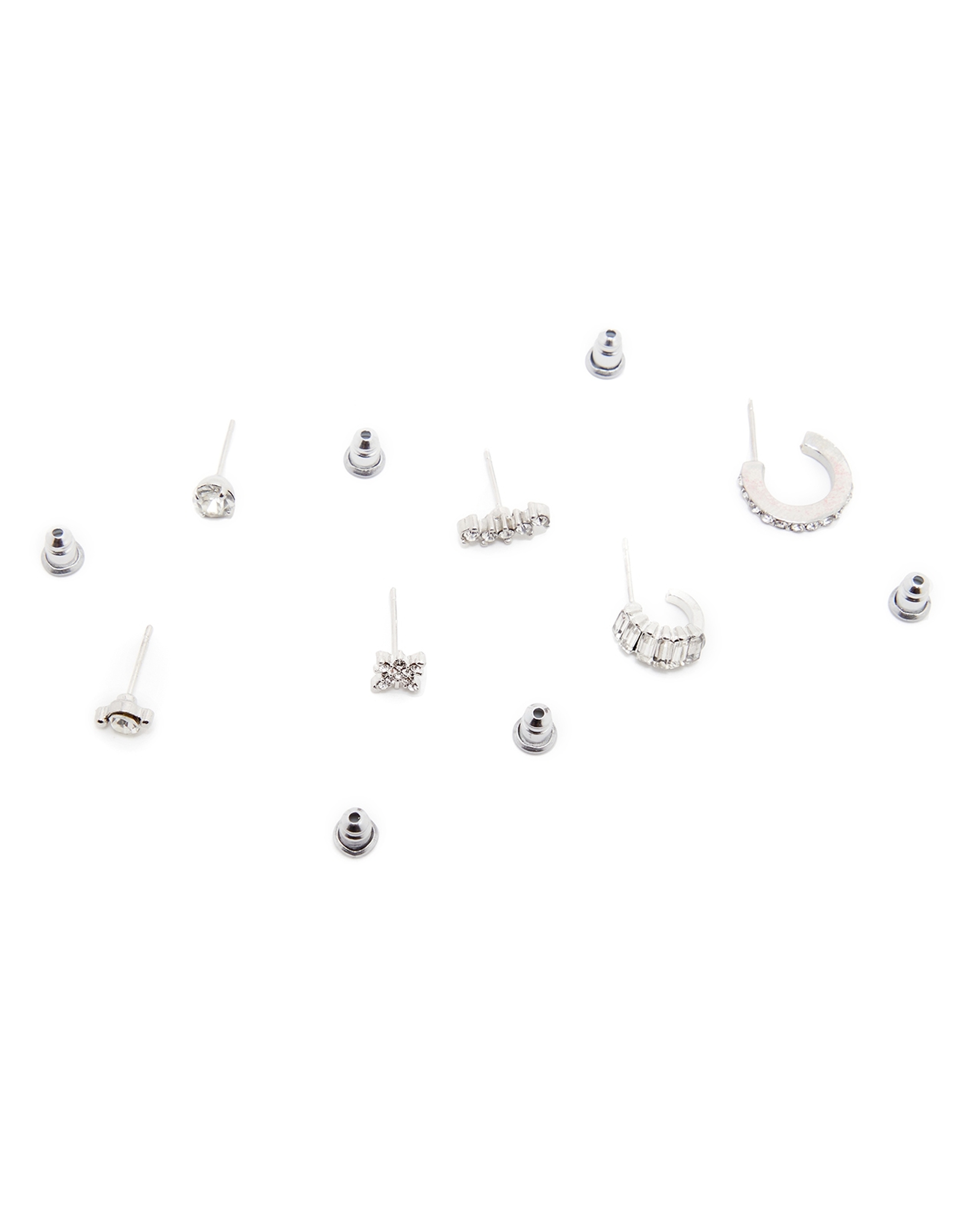 أقراط أذن متعددة 