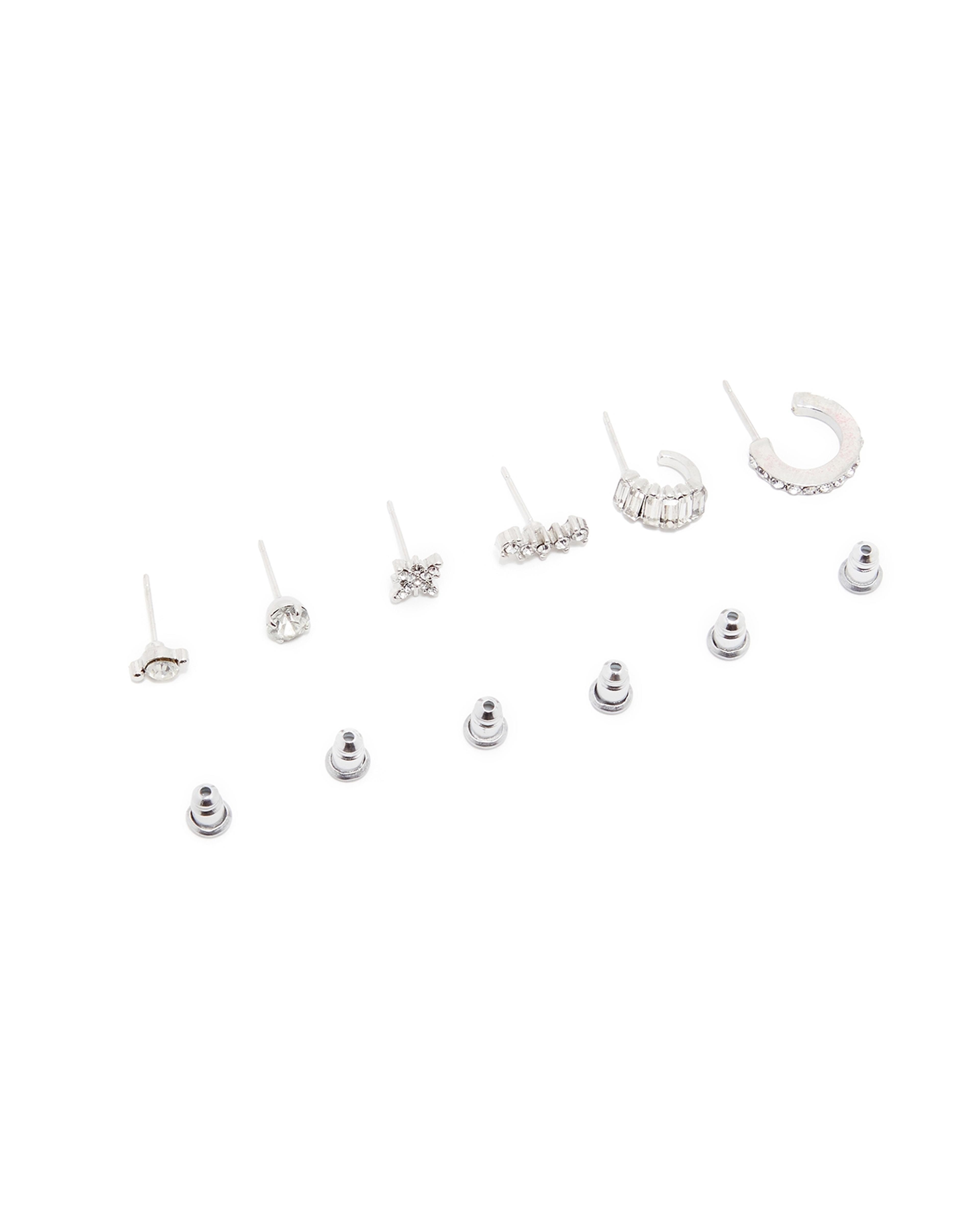 أقراط أذن متعددة 