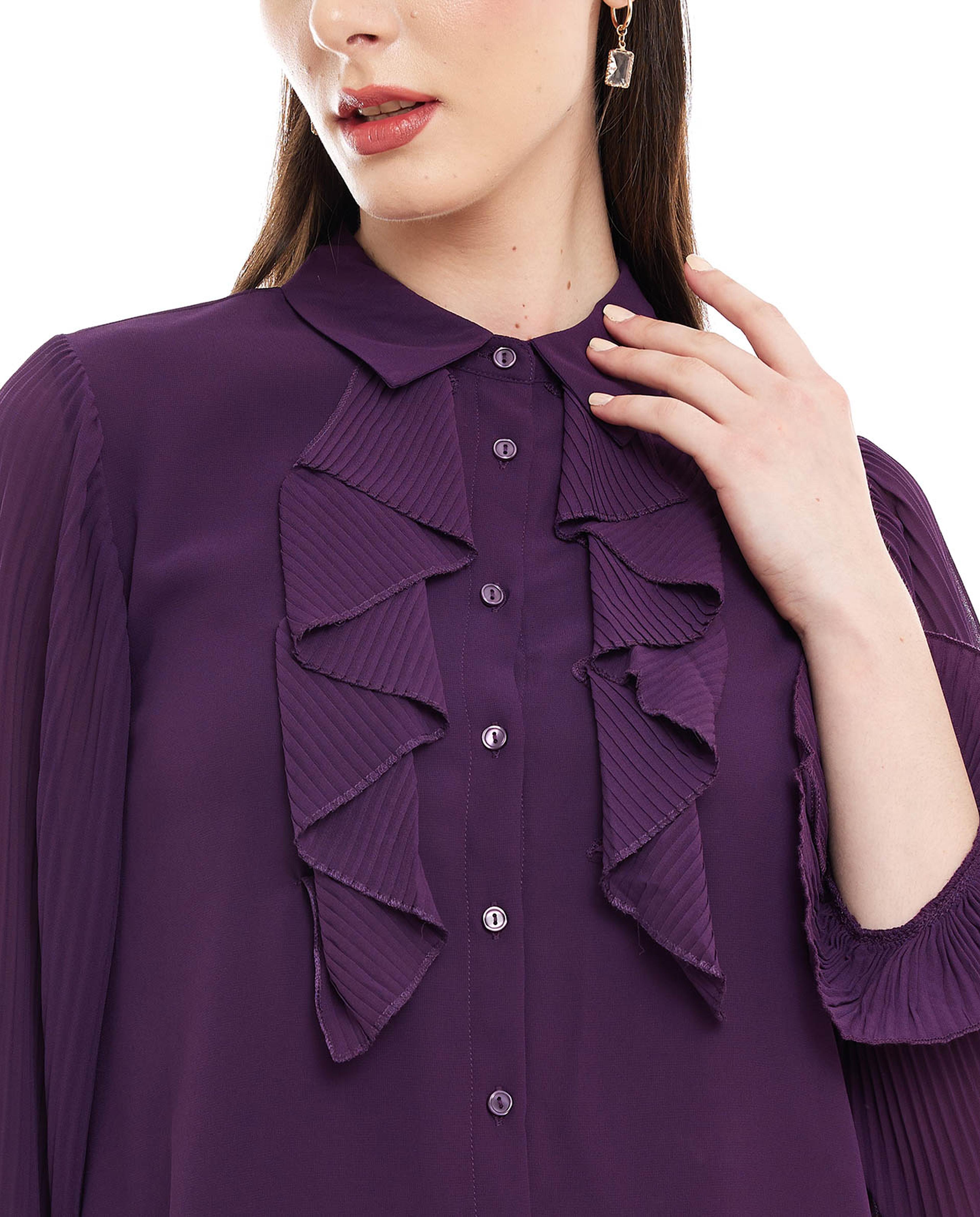 قميص سادة مع ياقة كلاسيكية وأكمام طويلة