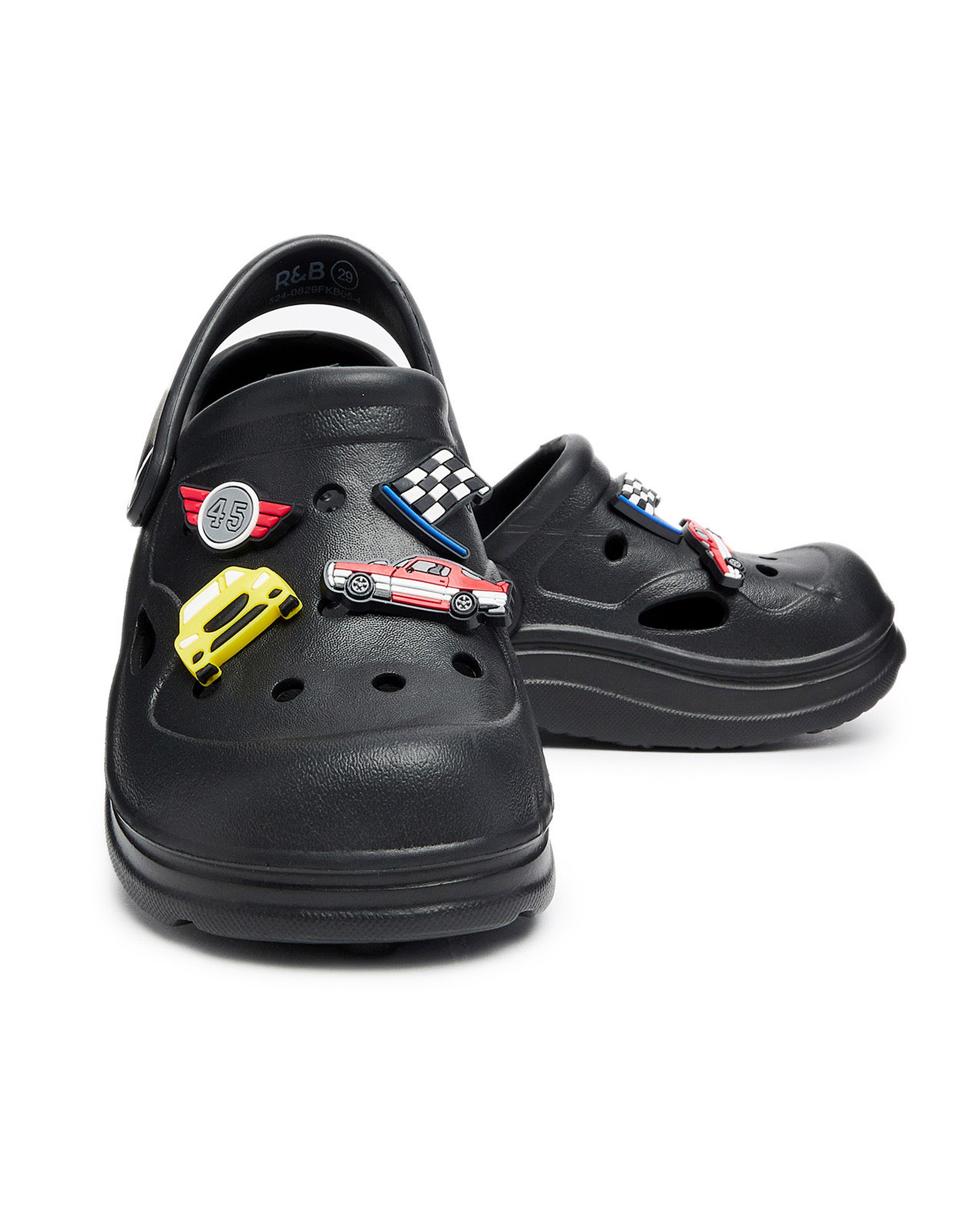 كلوغ بإكسسوار وحزام خلفي