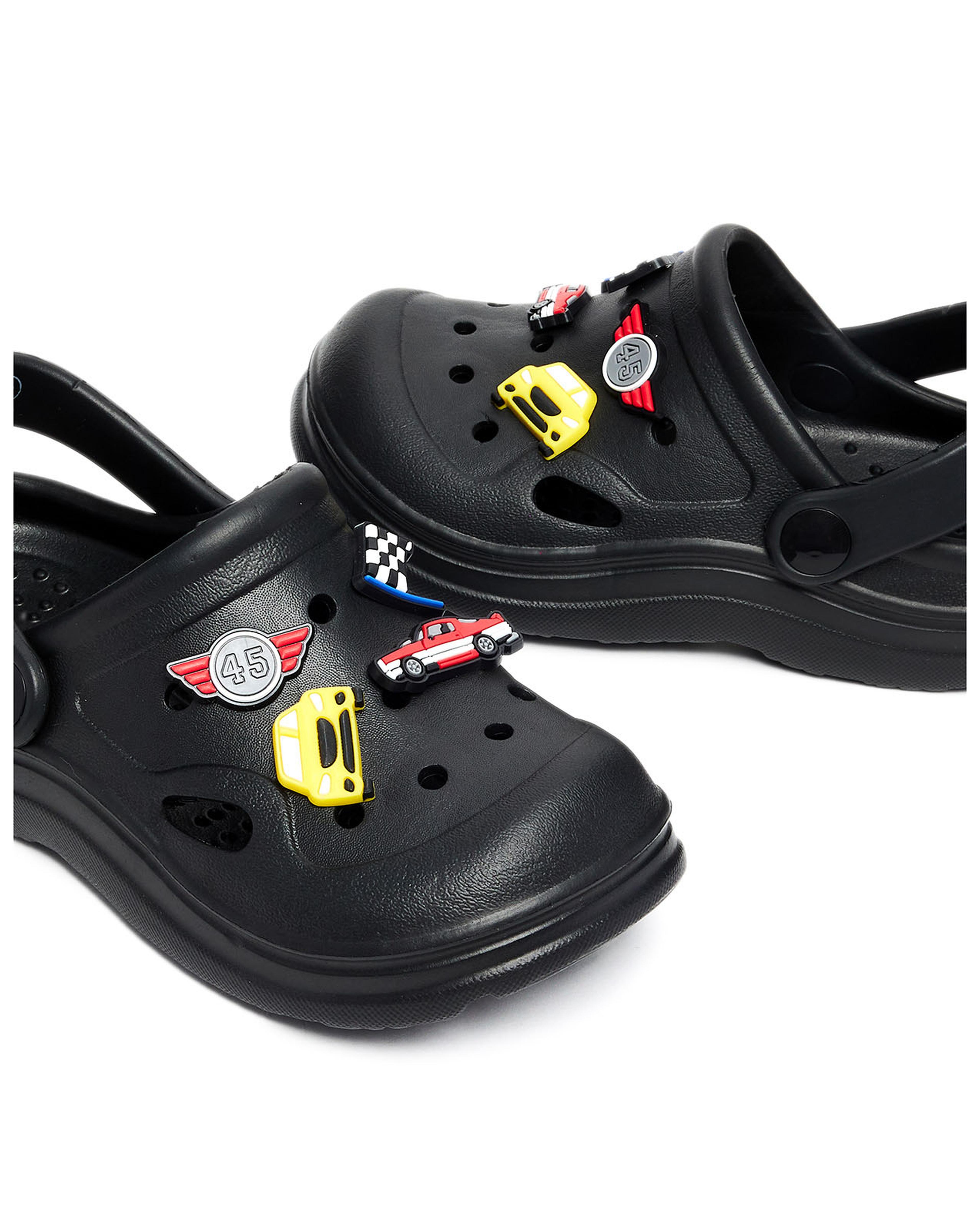 كلوغ بإكسسوار وحزام خلفي