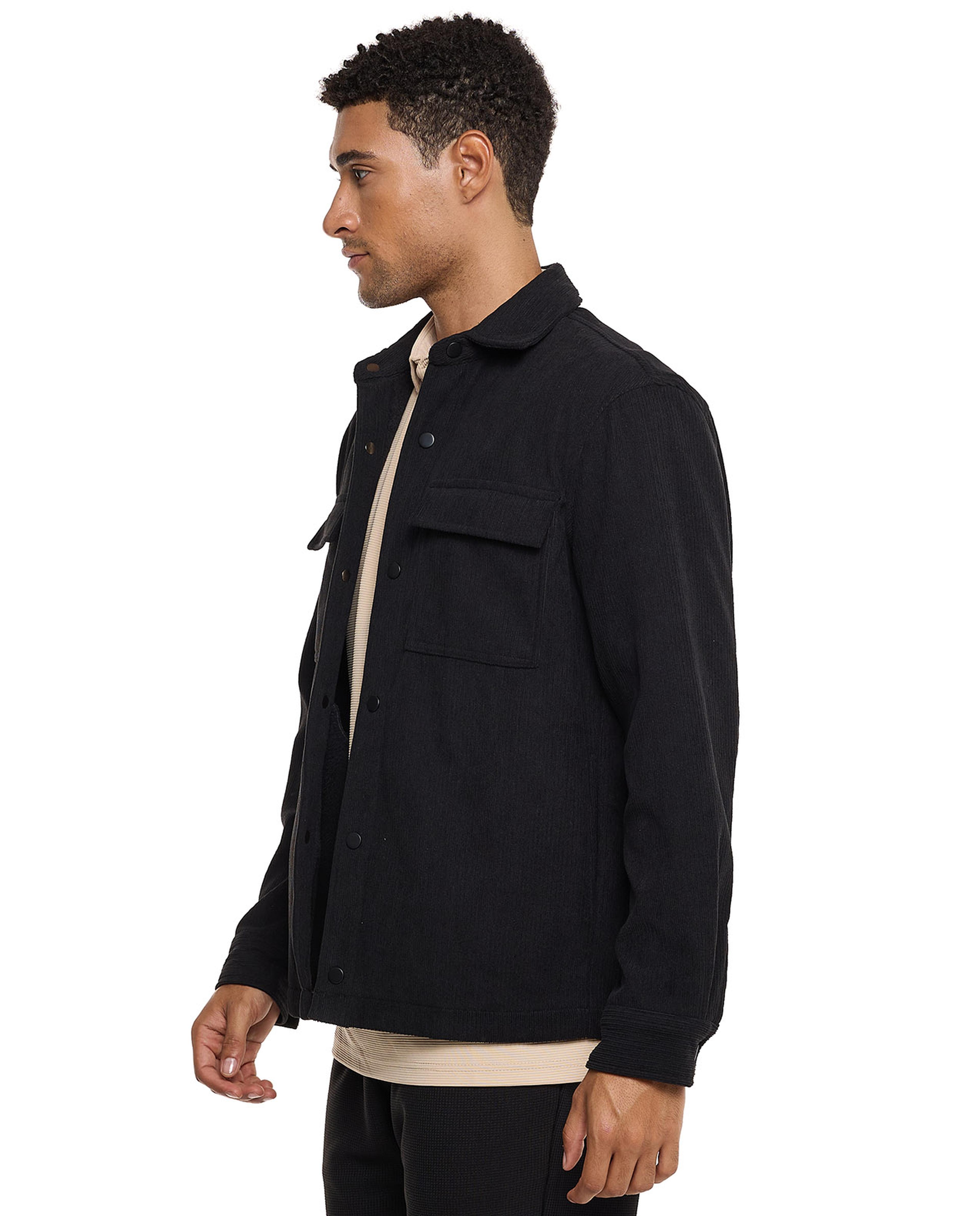 جاكيت بقفل كبس