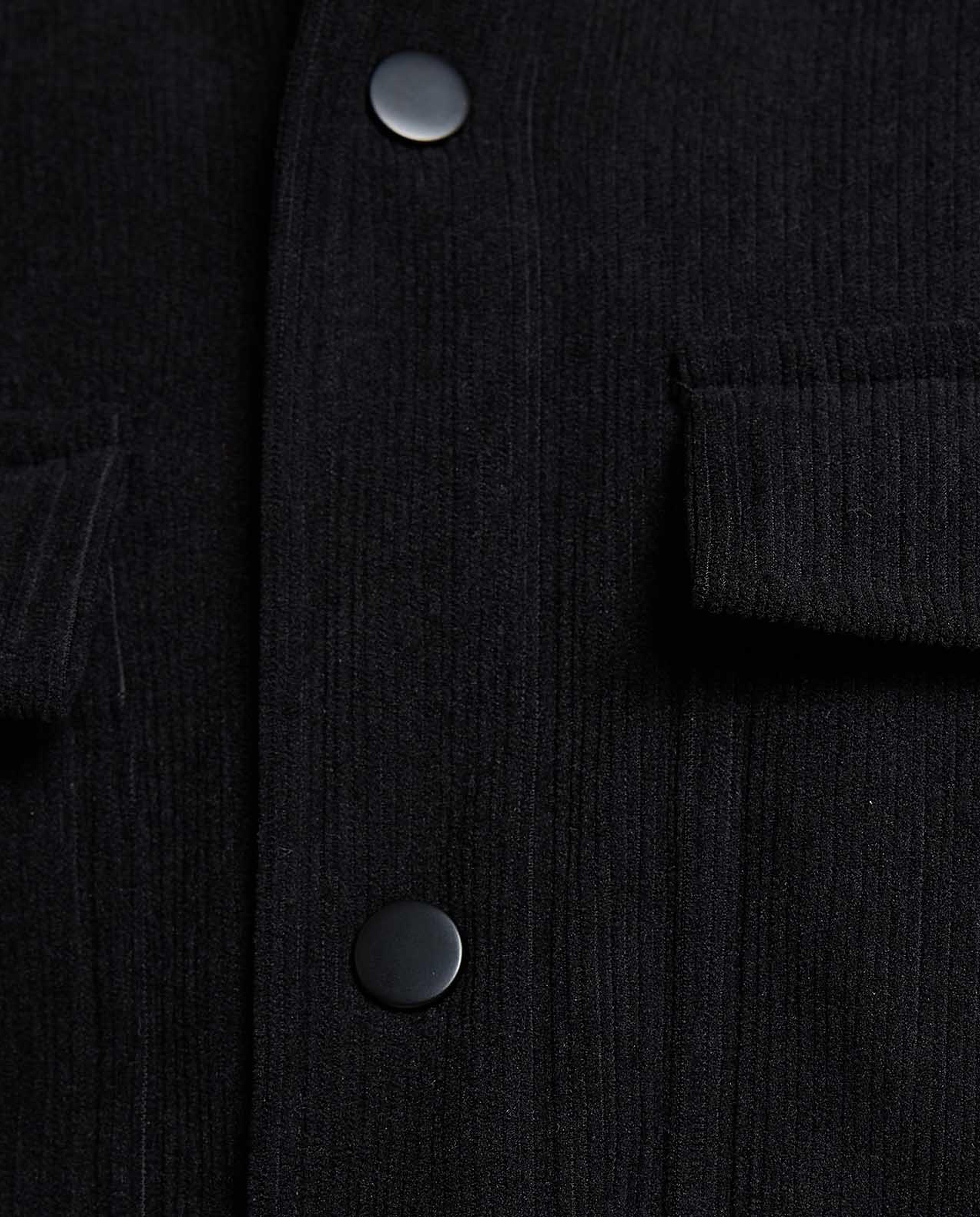 جاكيت بقفل كبس