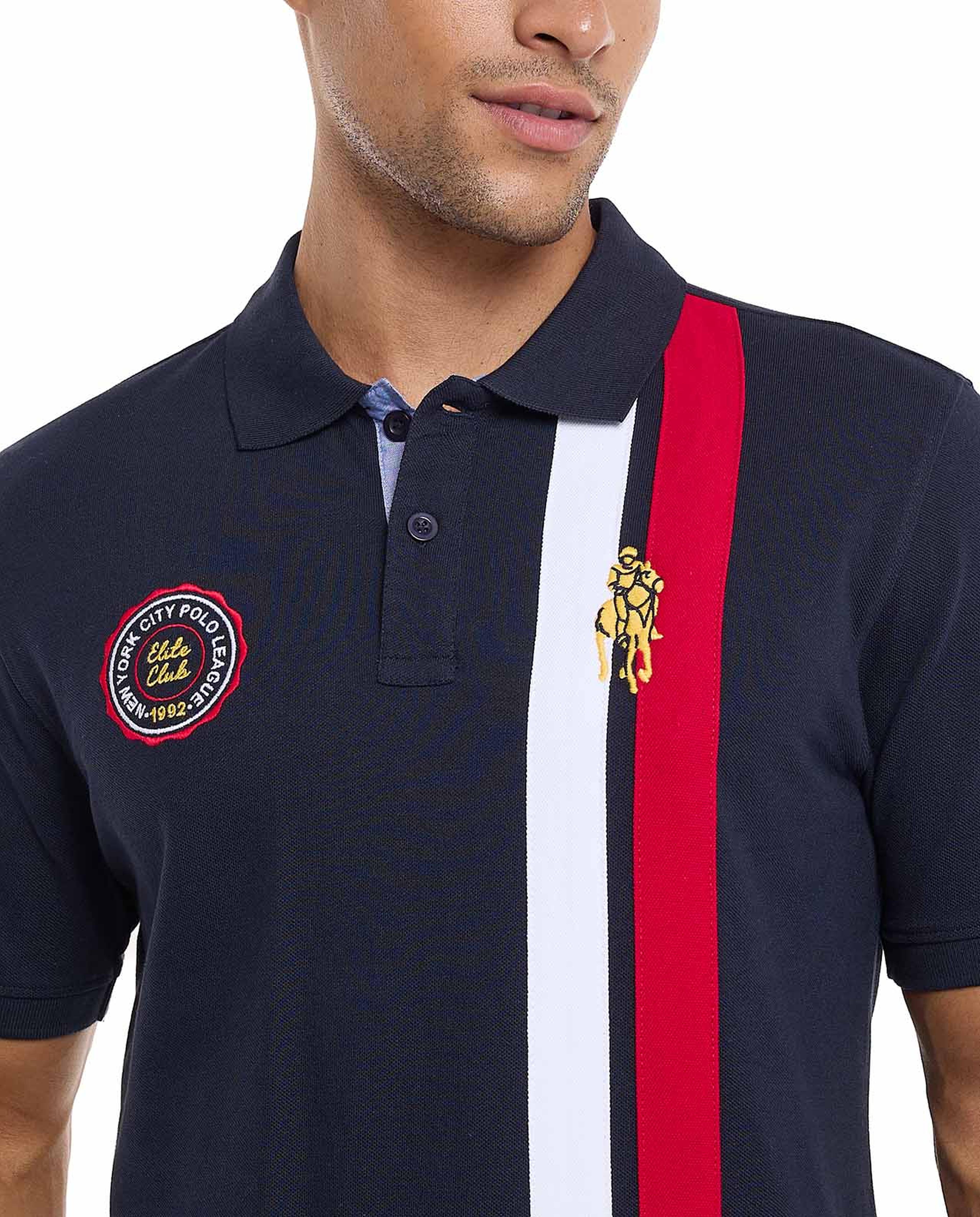 تيشيرت بولو بألوان متناسقة وأكمام قصيرة