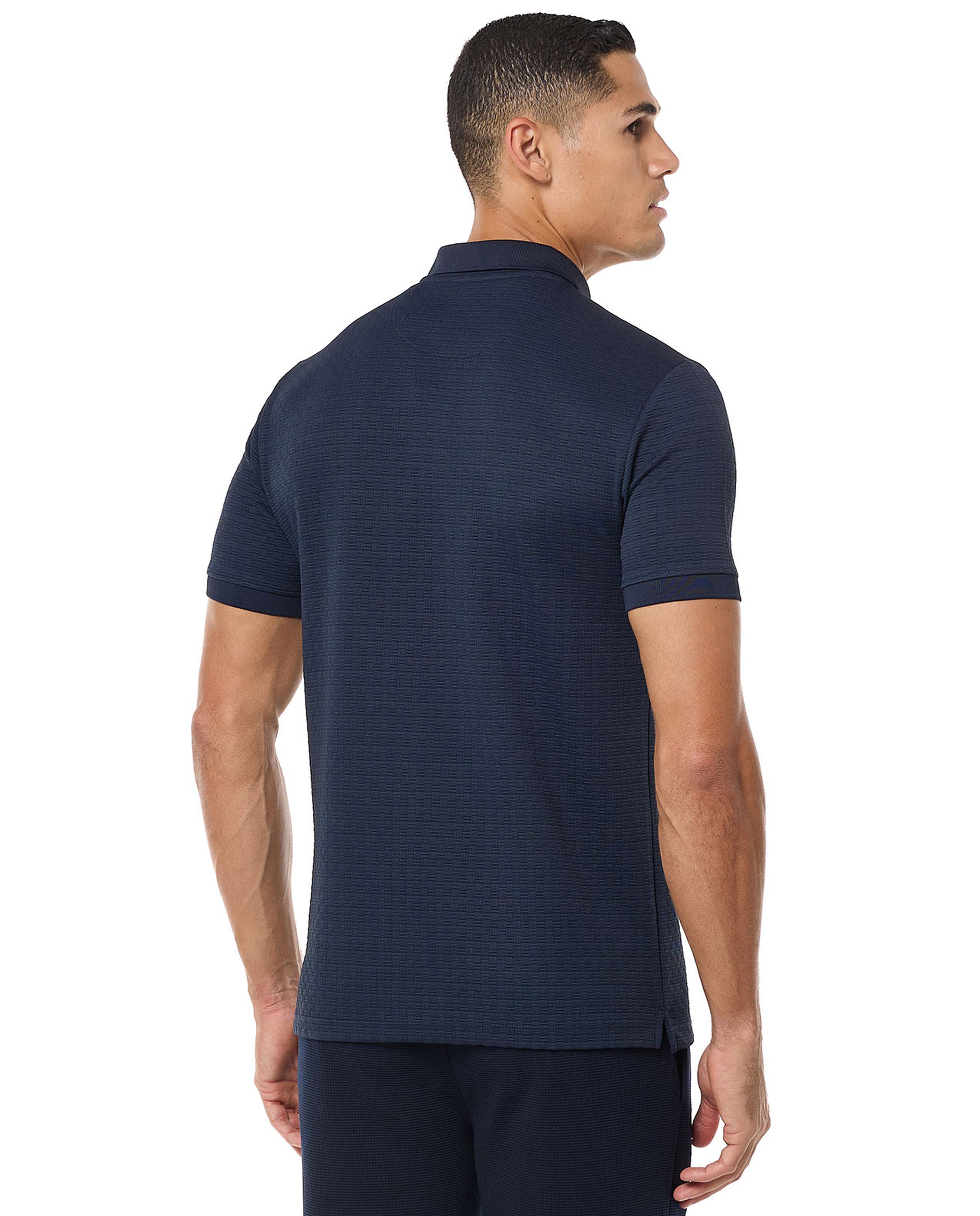 تيشيرت بولو بأكمام قصيرة