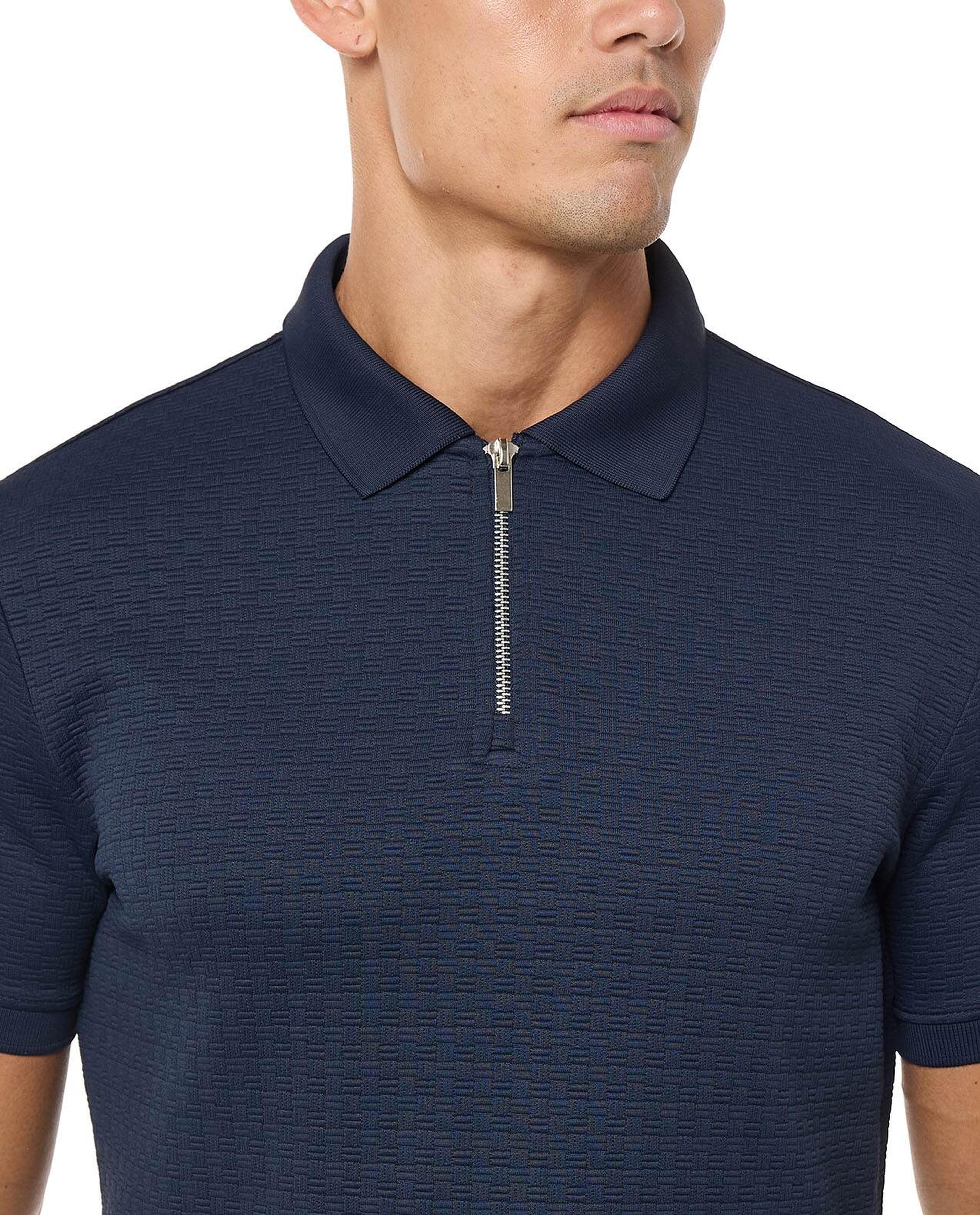 تيشيرت بولو بأكمام قصيرة