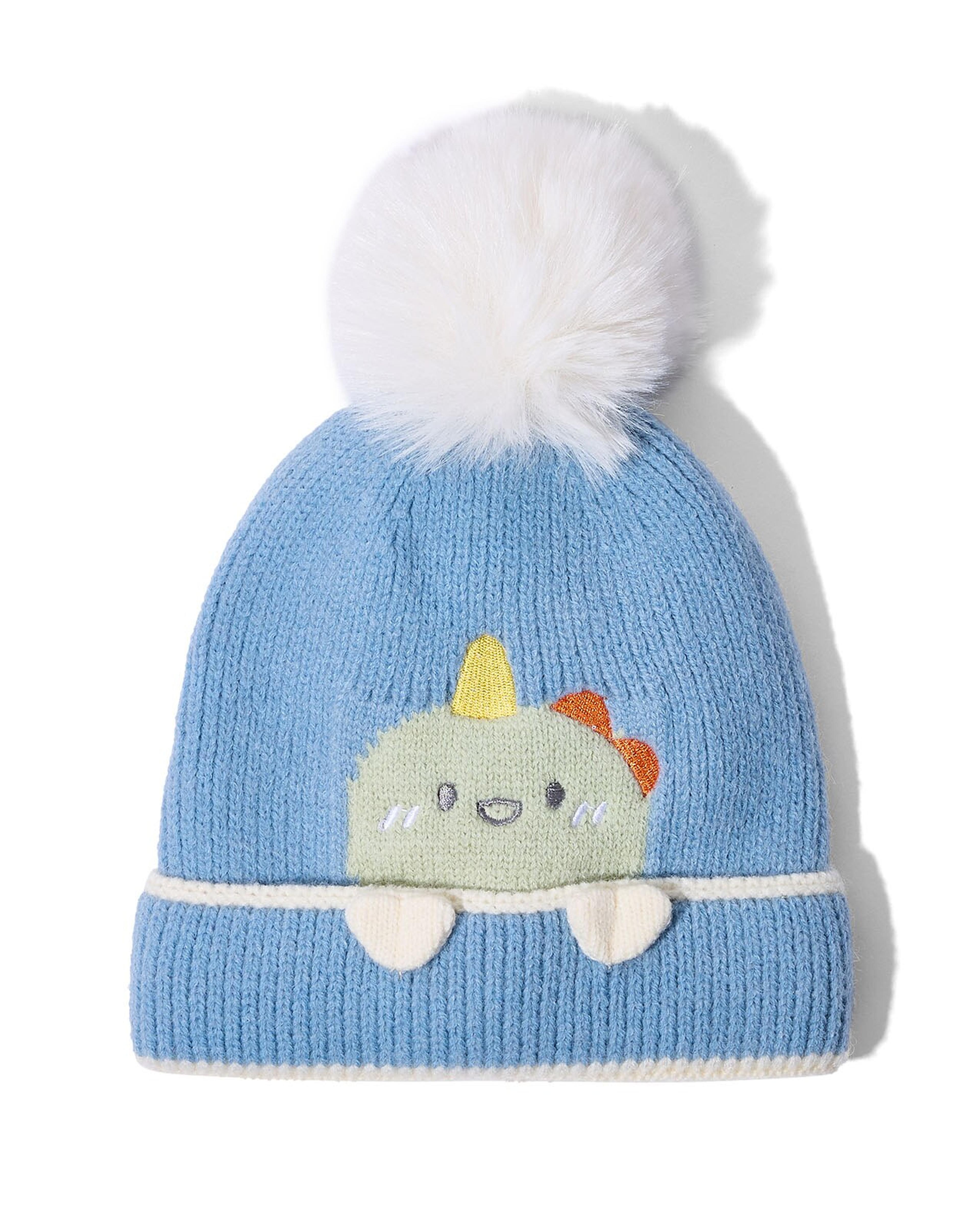 كاب بنقشة مع إكسسوار