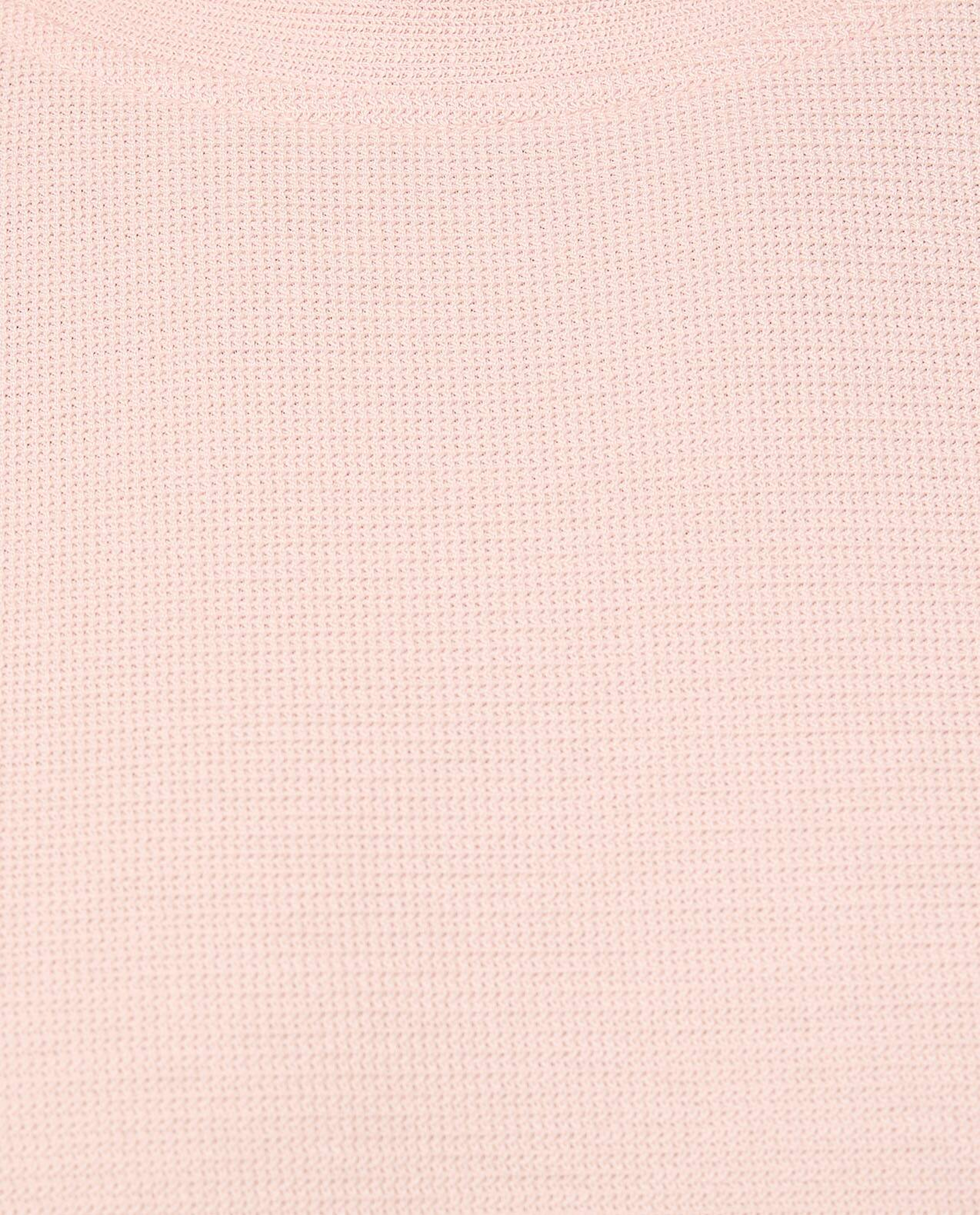 تيشيرت برقبة مستديرة وأكمام قصيرة