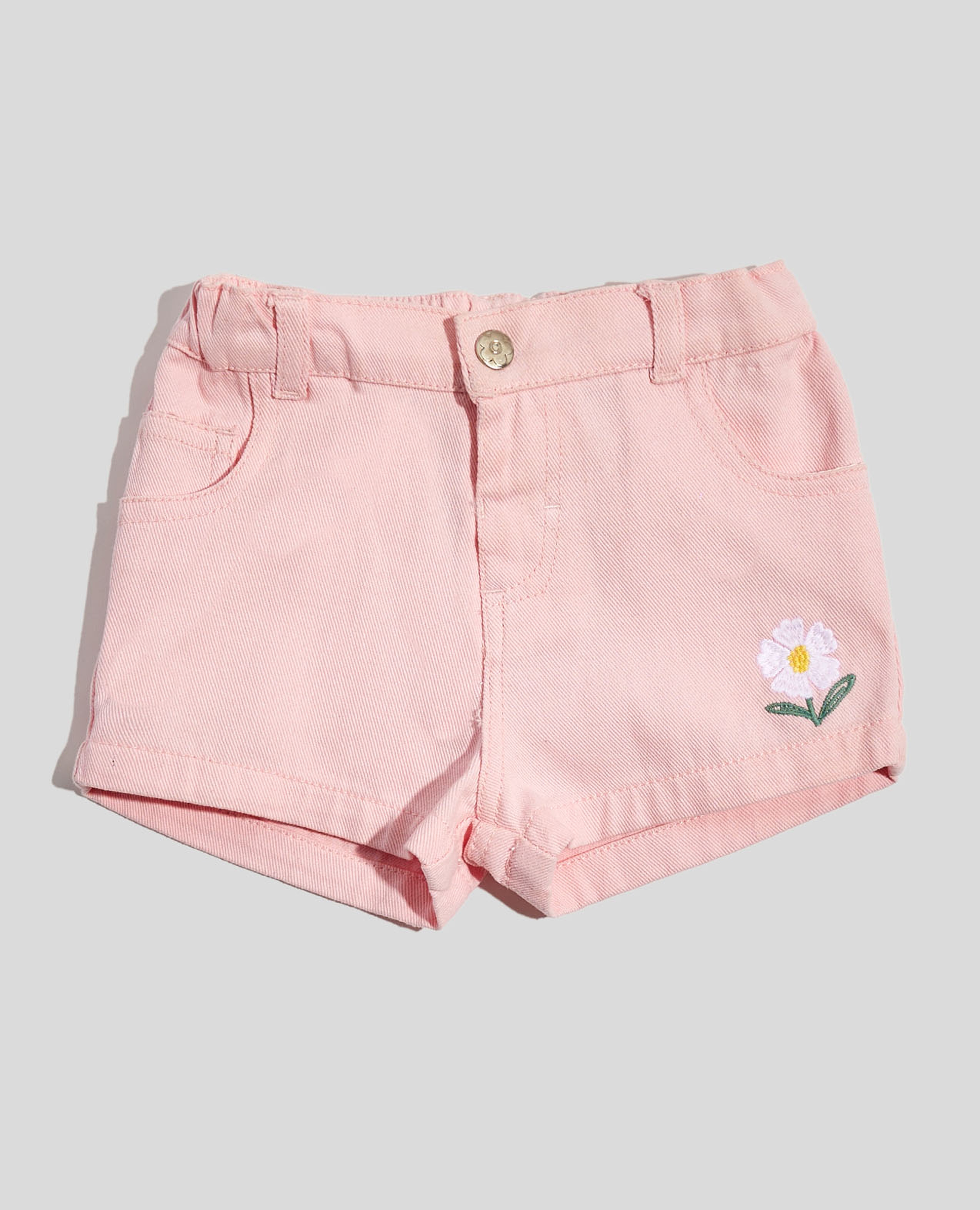 شورت مطرز بأزرار