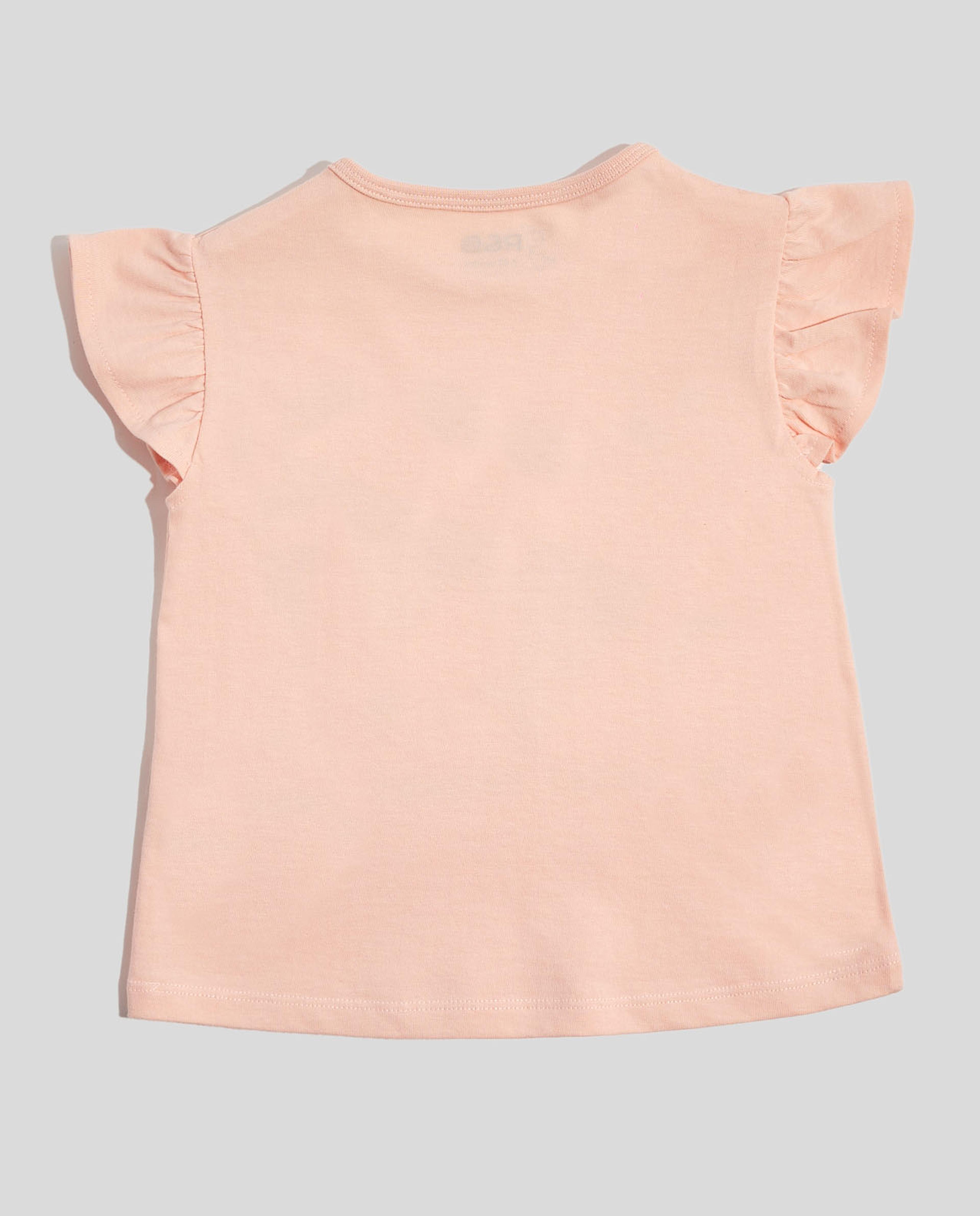 تيشيرت بطبعة جرافيك بياقة مستديرة وأكمام فلاتر