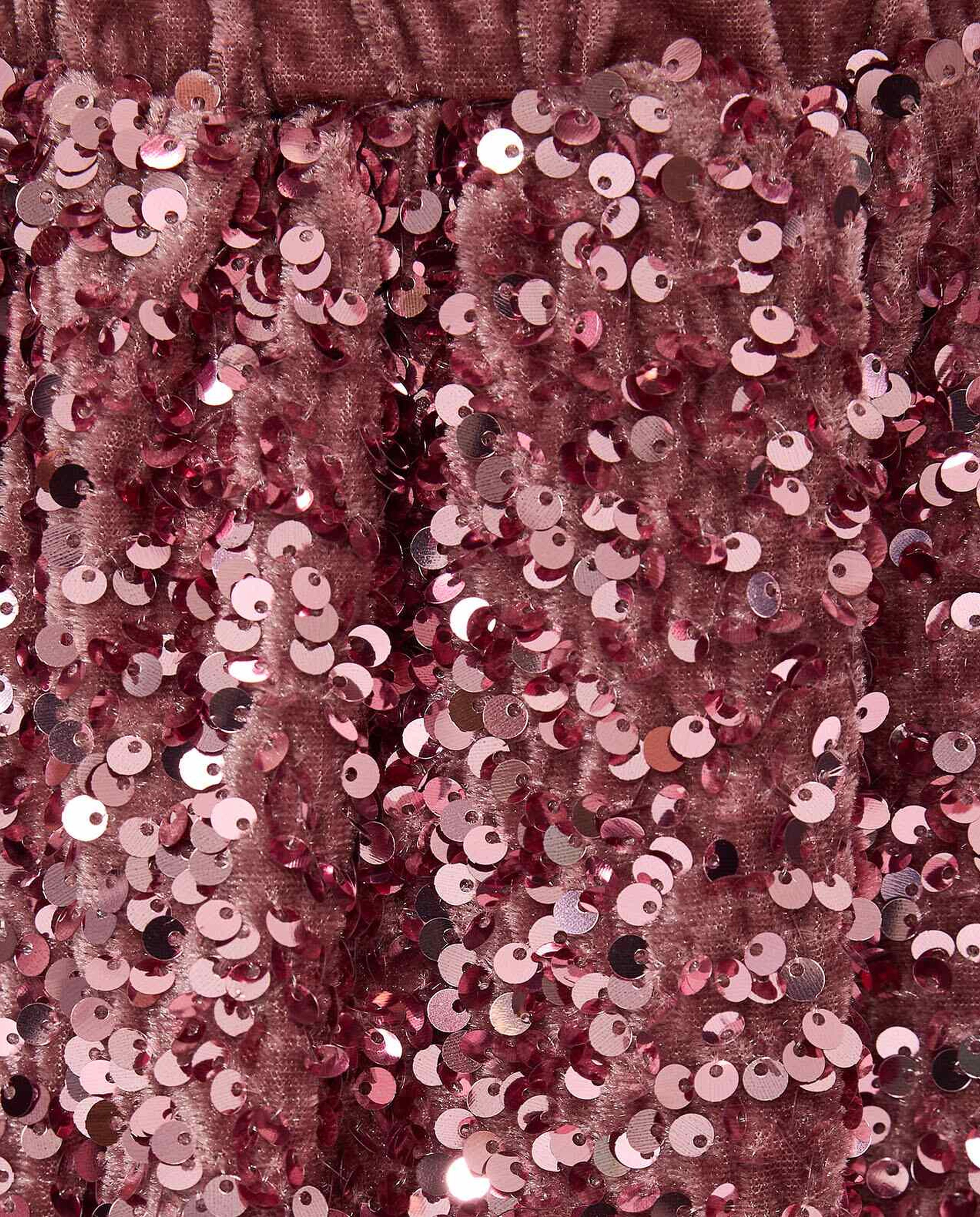 تنورة قصيرة مزينة بترتر