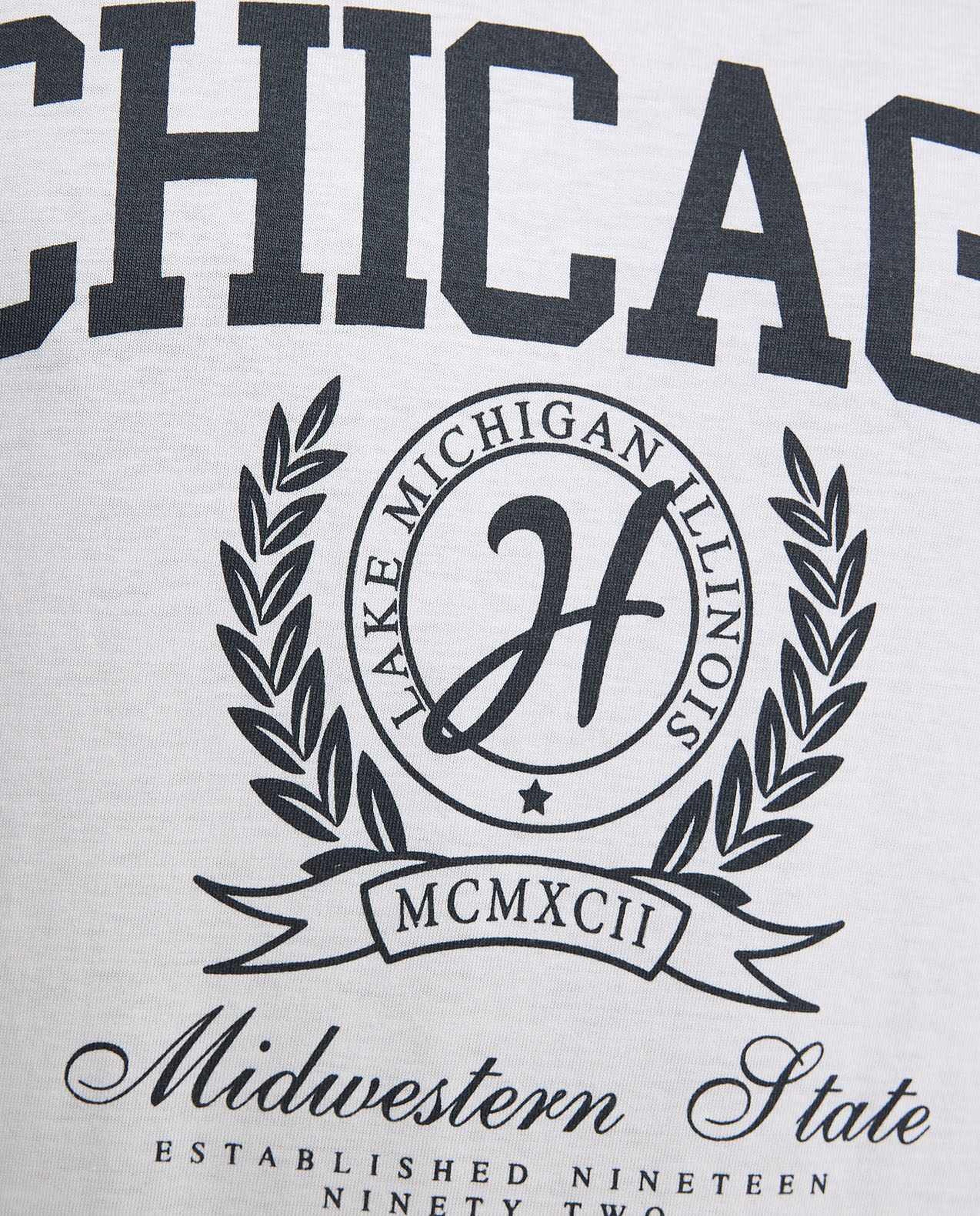 تيشيرت باكمام قصيرة ورقبة مستديرة