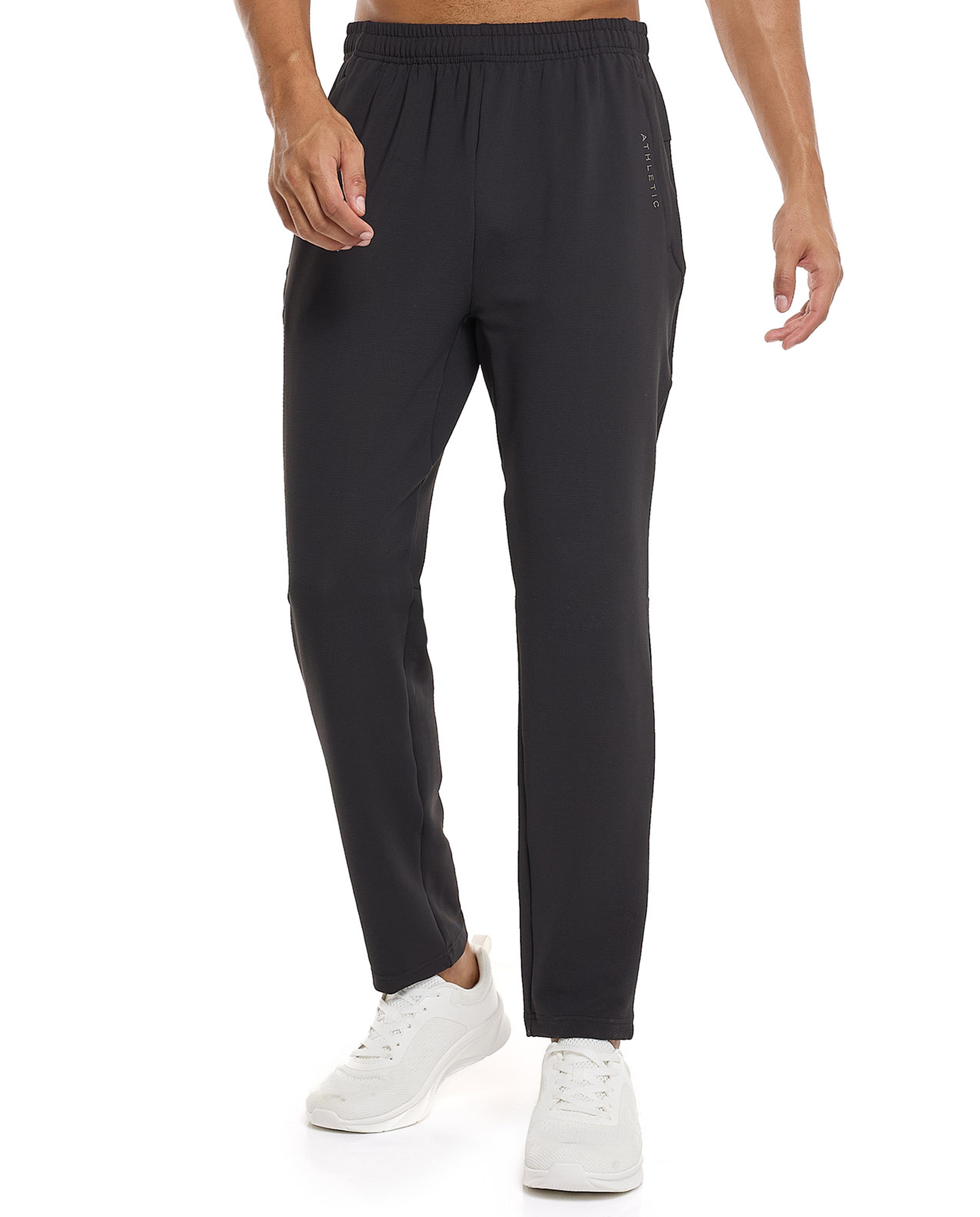 جوغر رياضي برباط على الخصر وطبعة