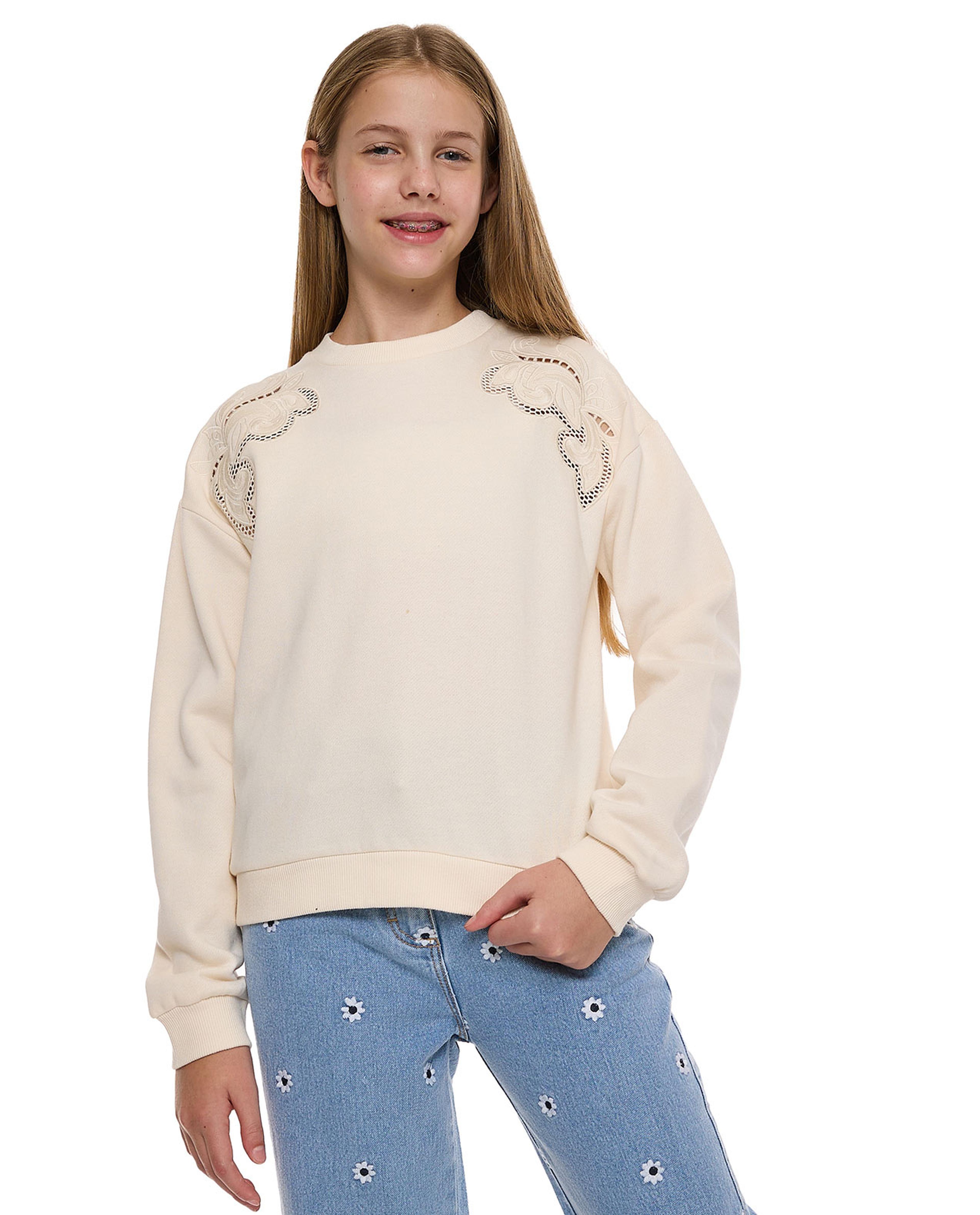 سويتشيرت برقبة مستديرة وأكمام طويلة