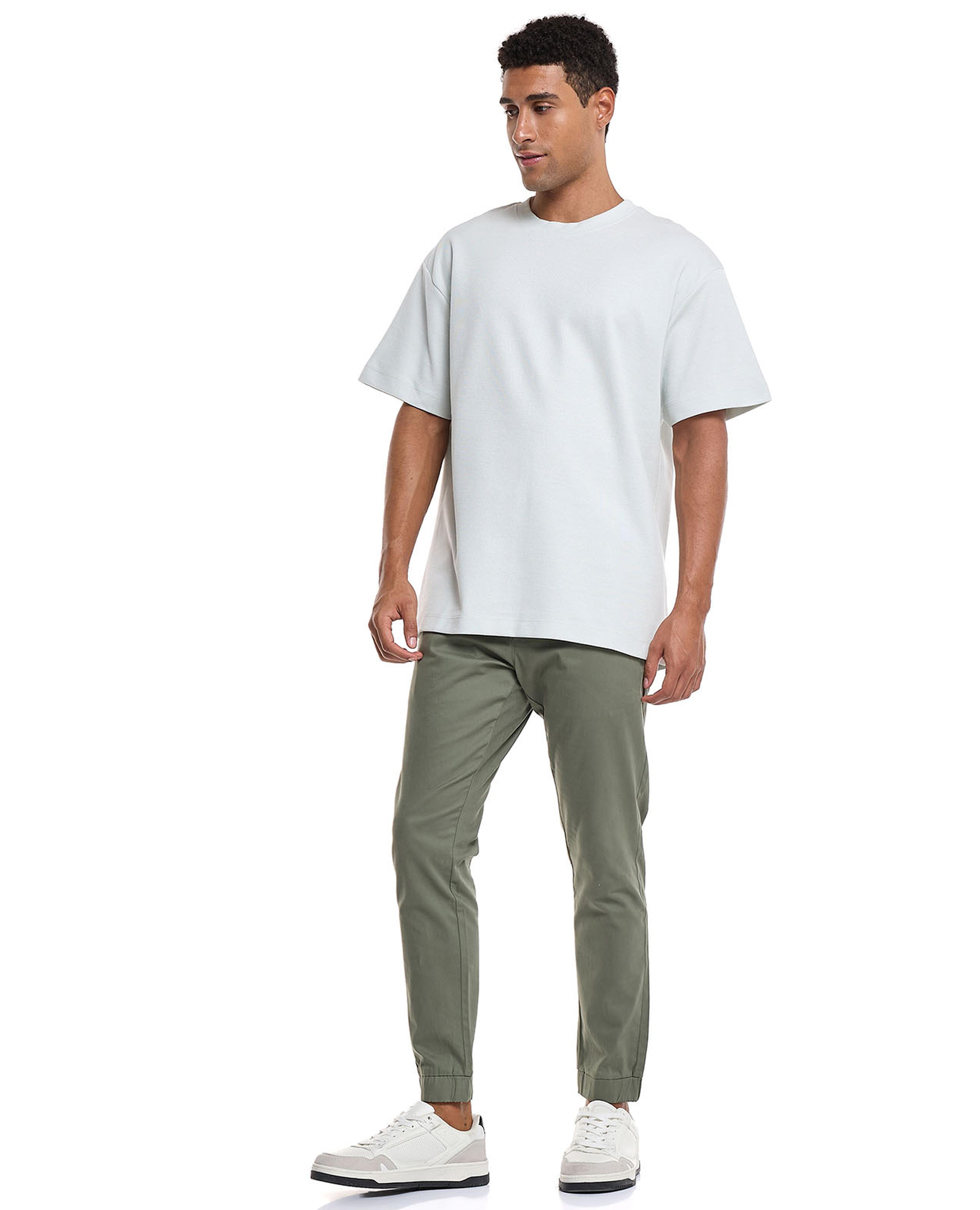 بنطال سادة برباط على الخصر