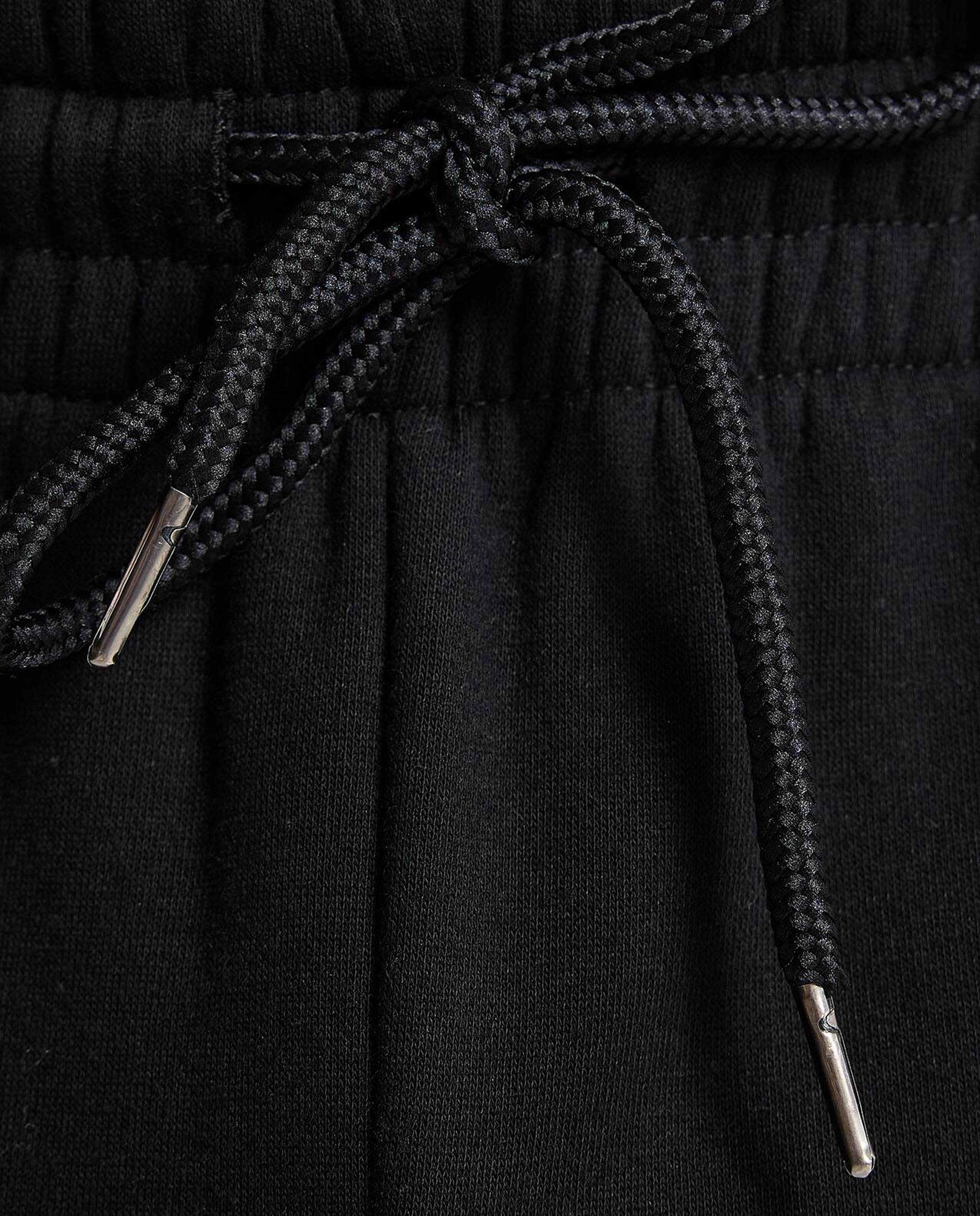 جوغر سادة برباط على الخصر