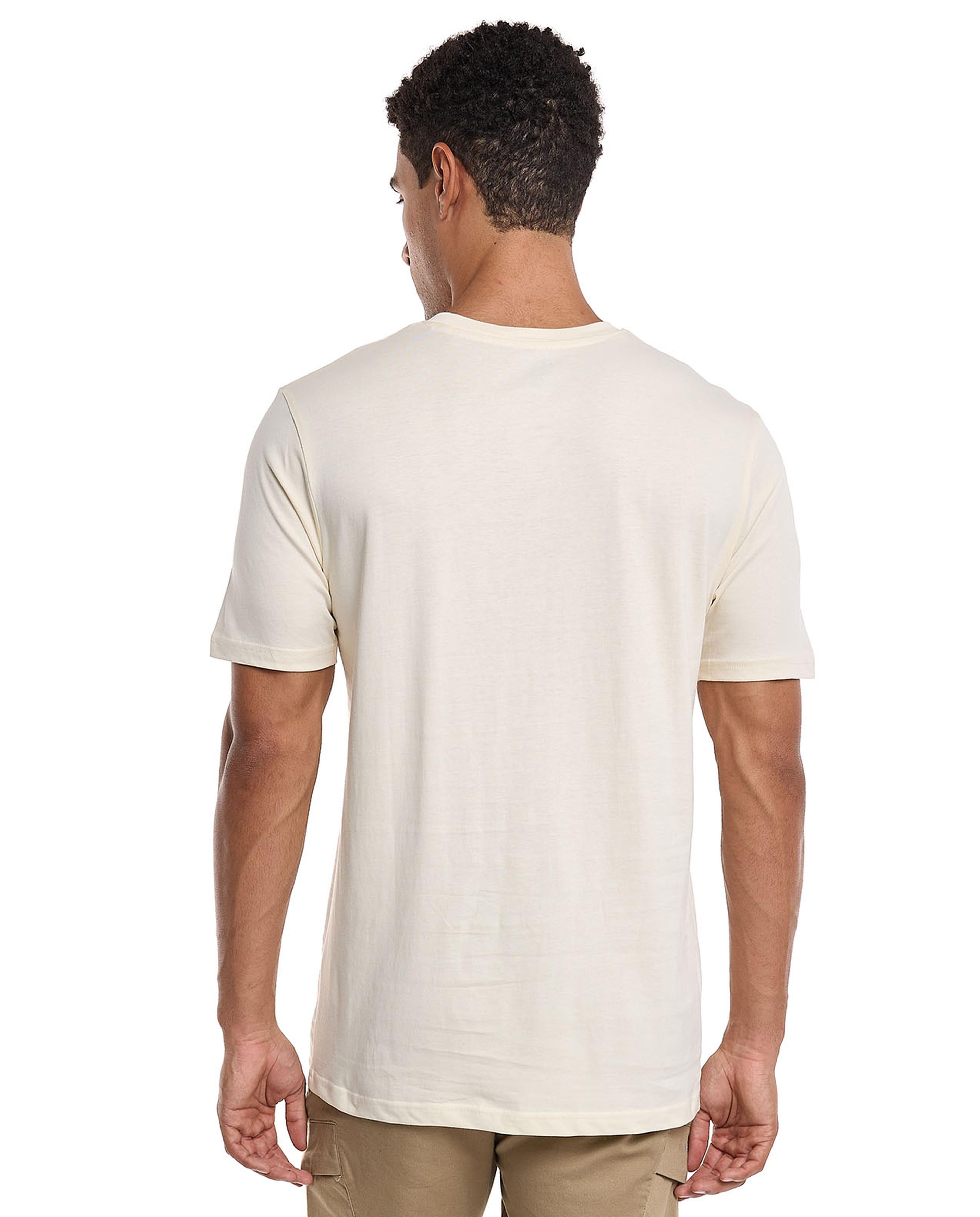 تيشيرت سادة بأكمام قصيرة ورقبة مستديرة