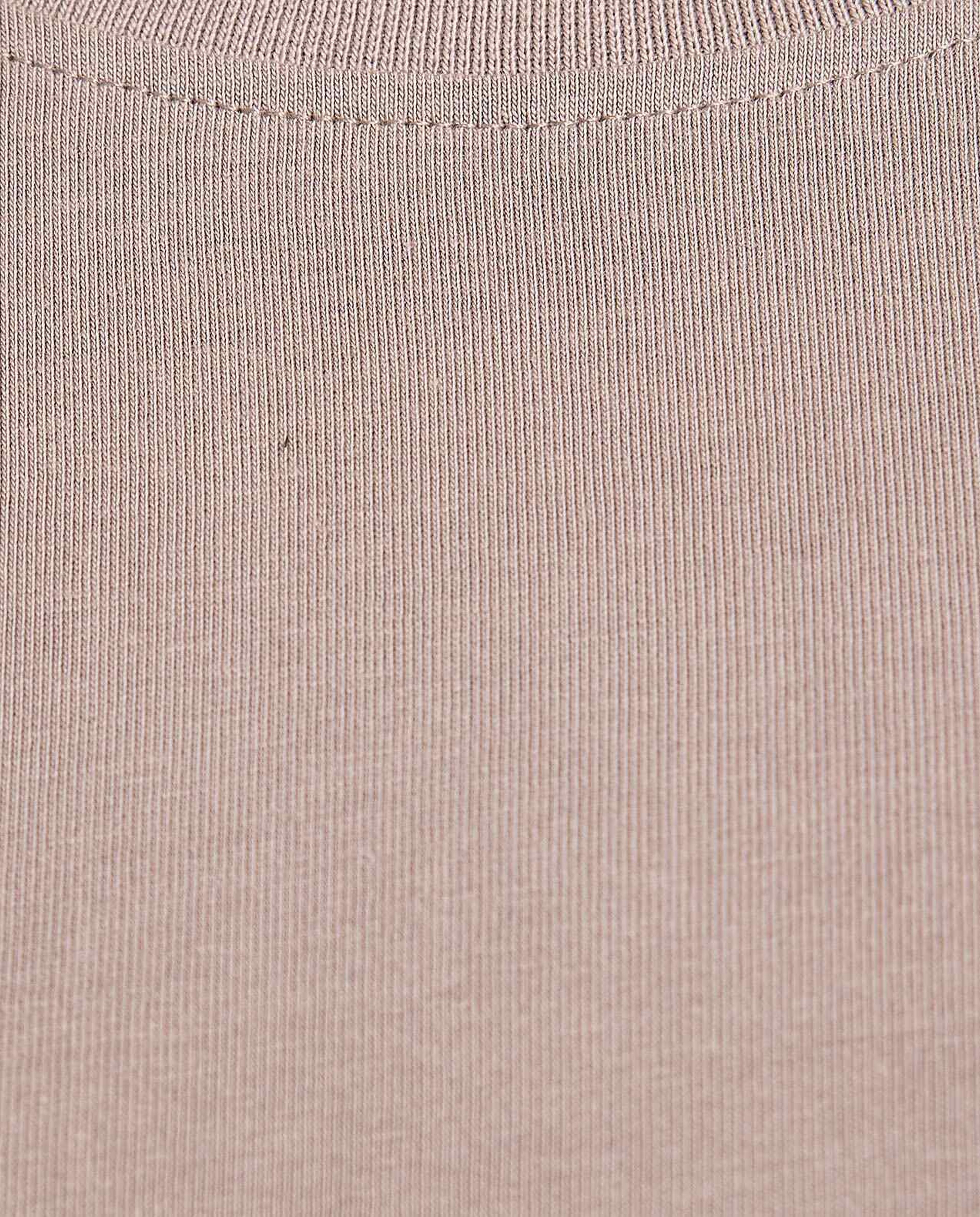 تيشيرت سادة بأكمام قصيرة ورقبة مستديرة