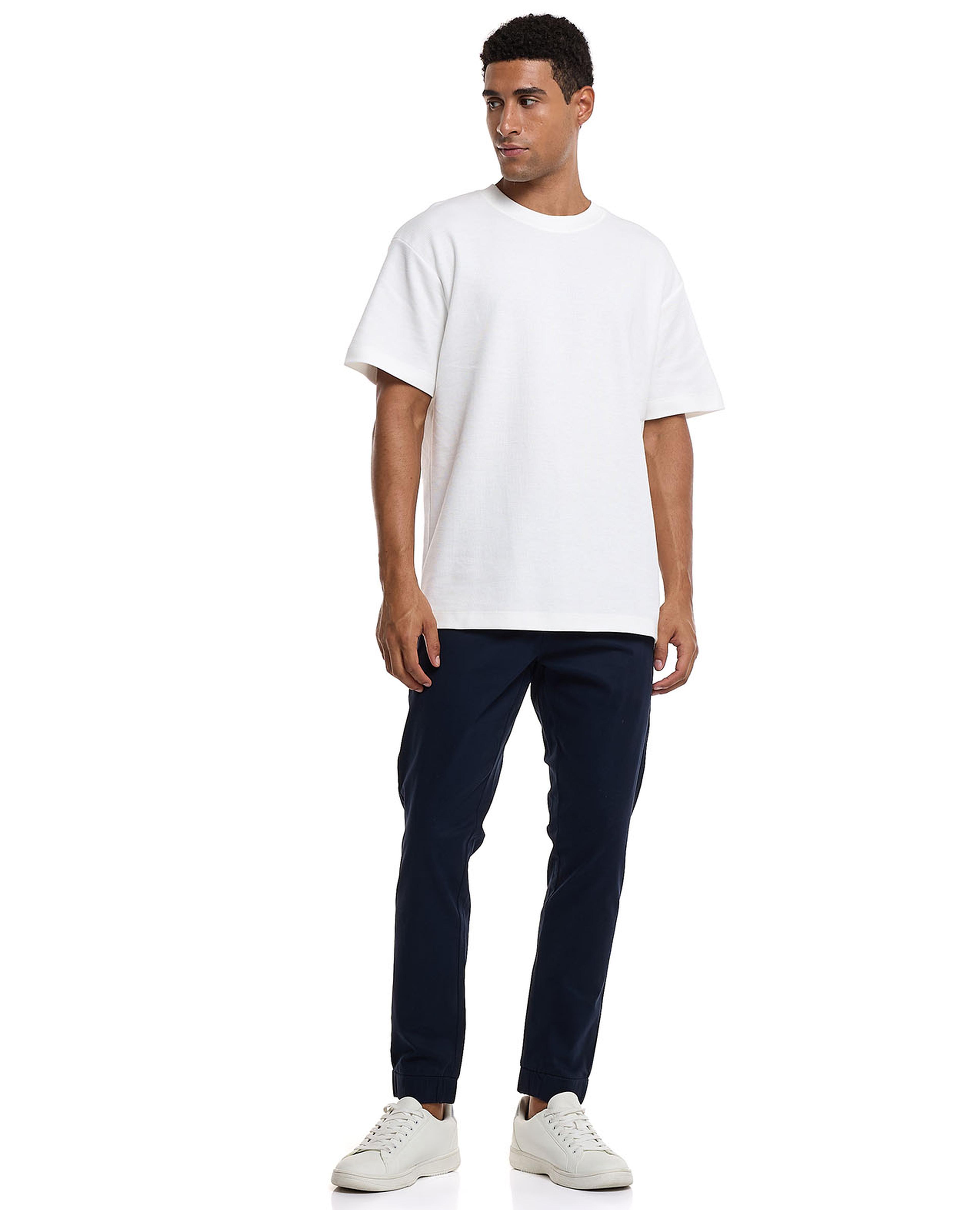 بنطال سادة برباط على الخصر