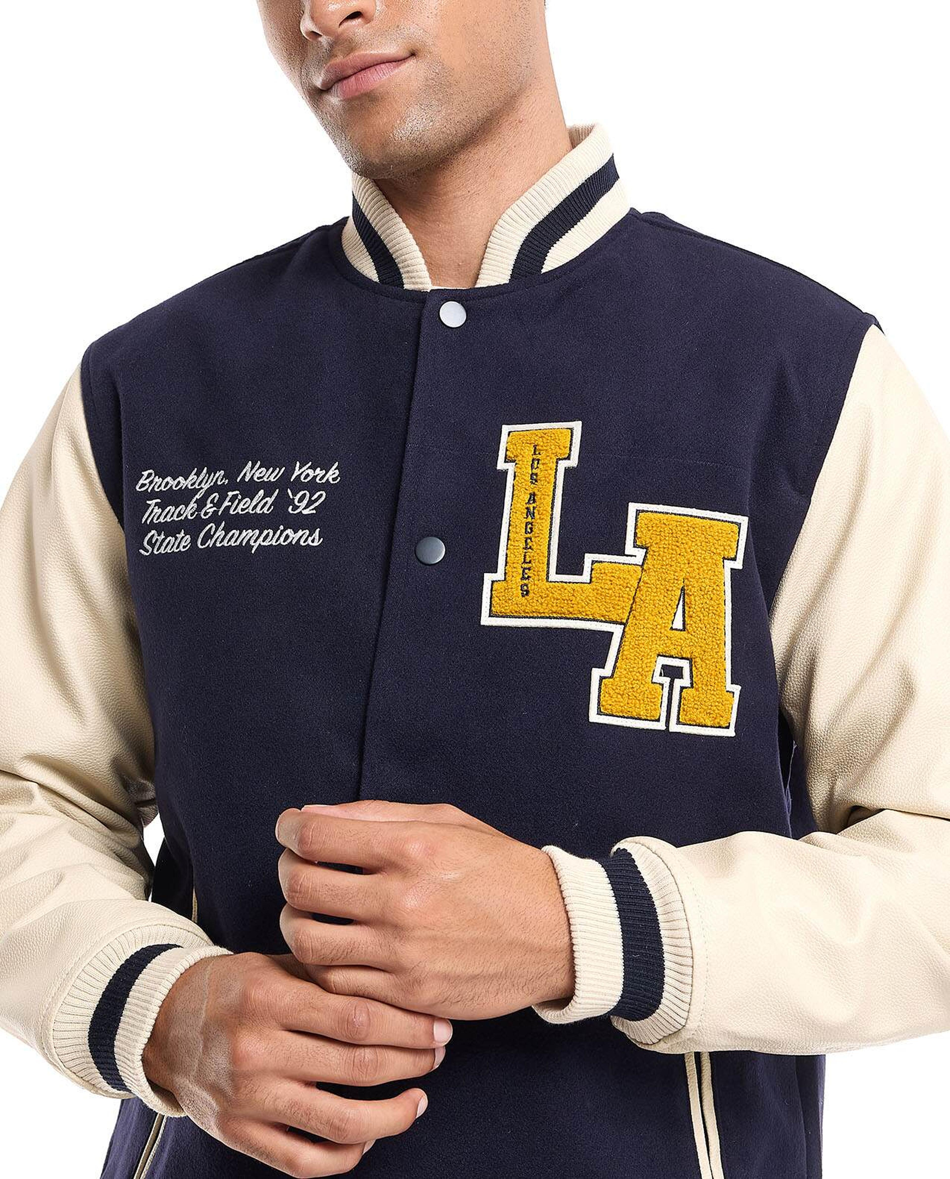 جاكيت بومبر بألوان متناسقة