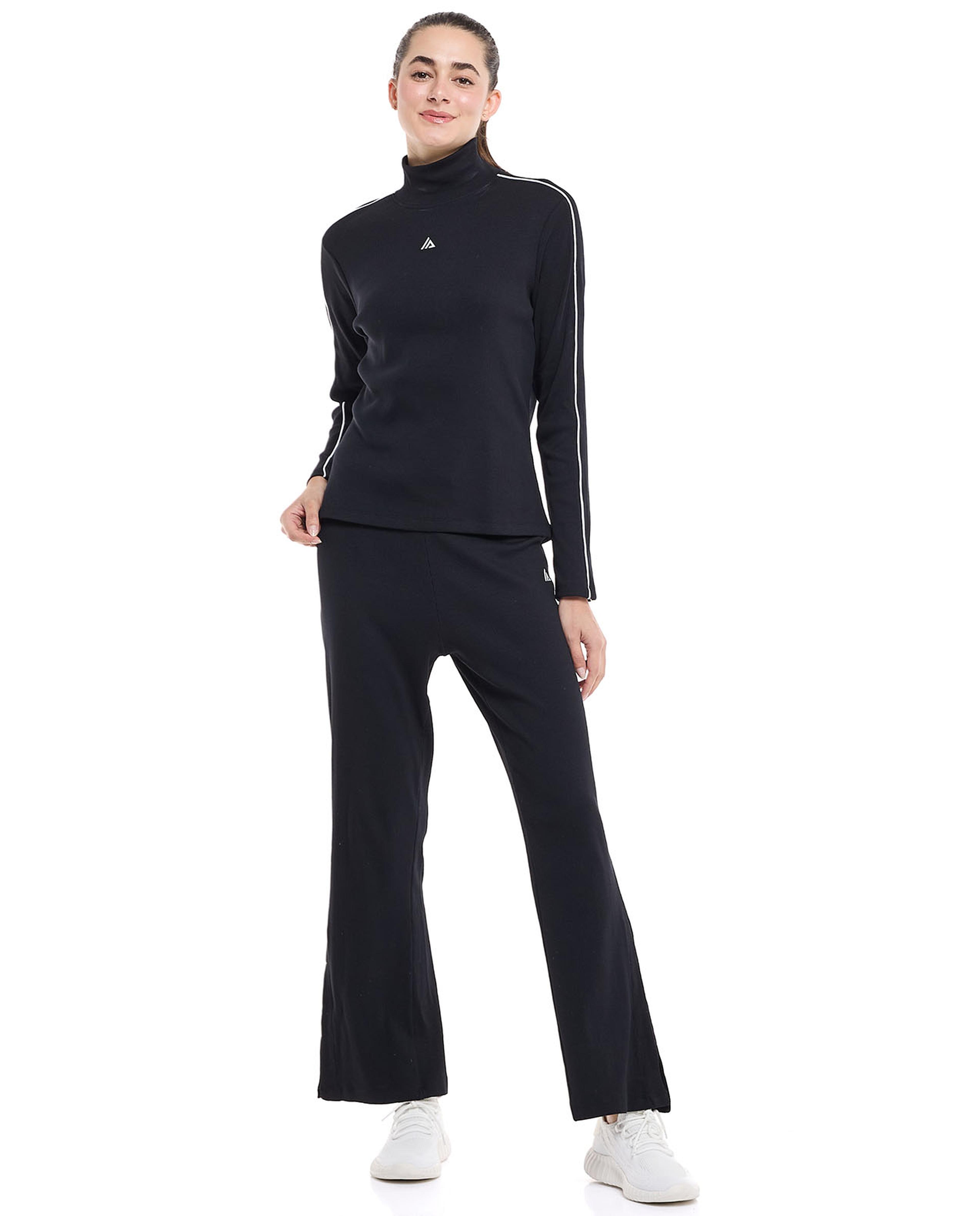 توب رياضي بأكمام طويلة