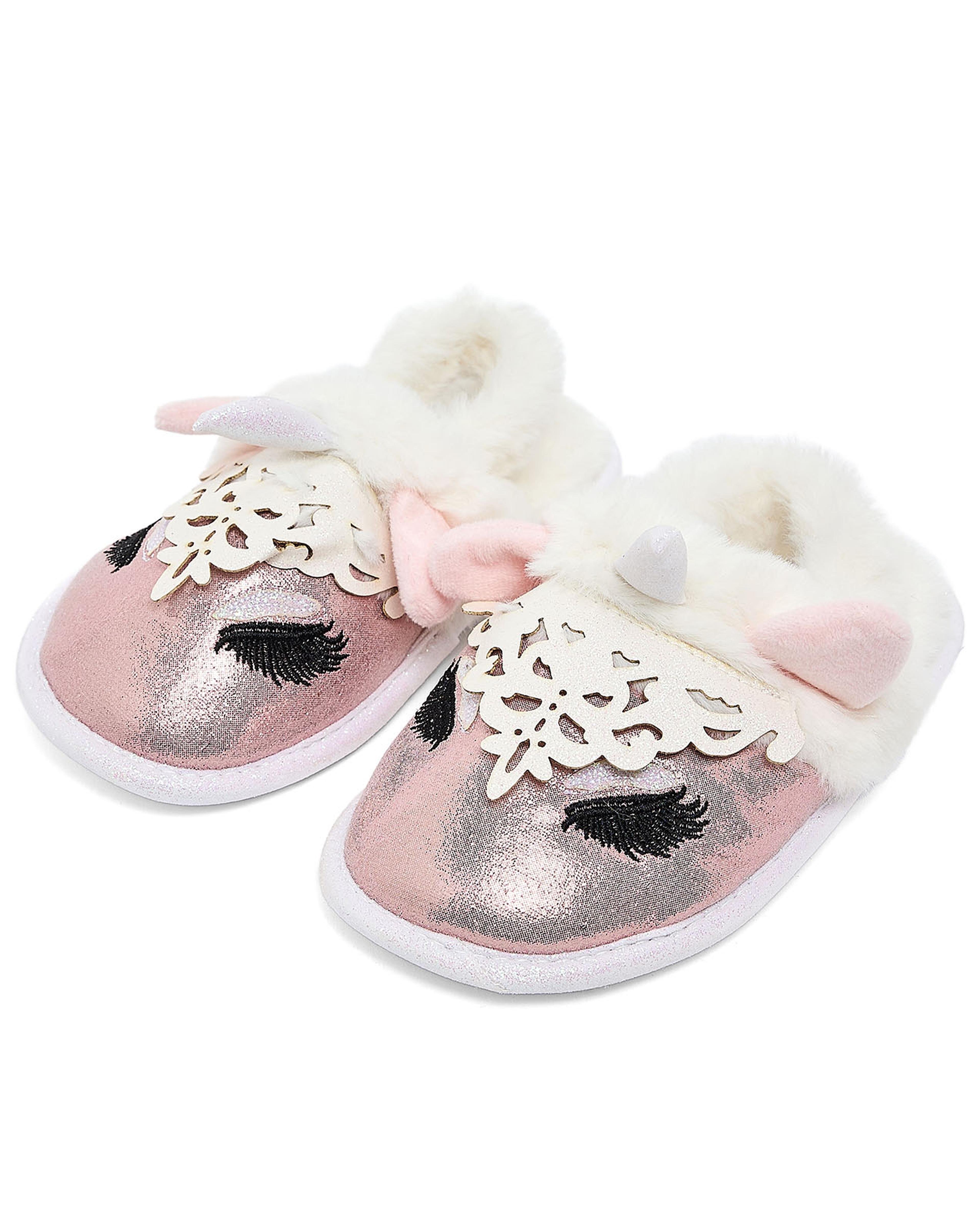 شبشب غرفة نوم مطرز بحزام خلفي