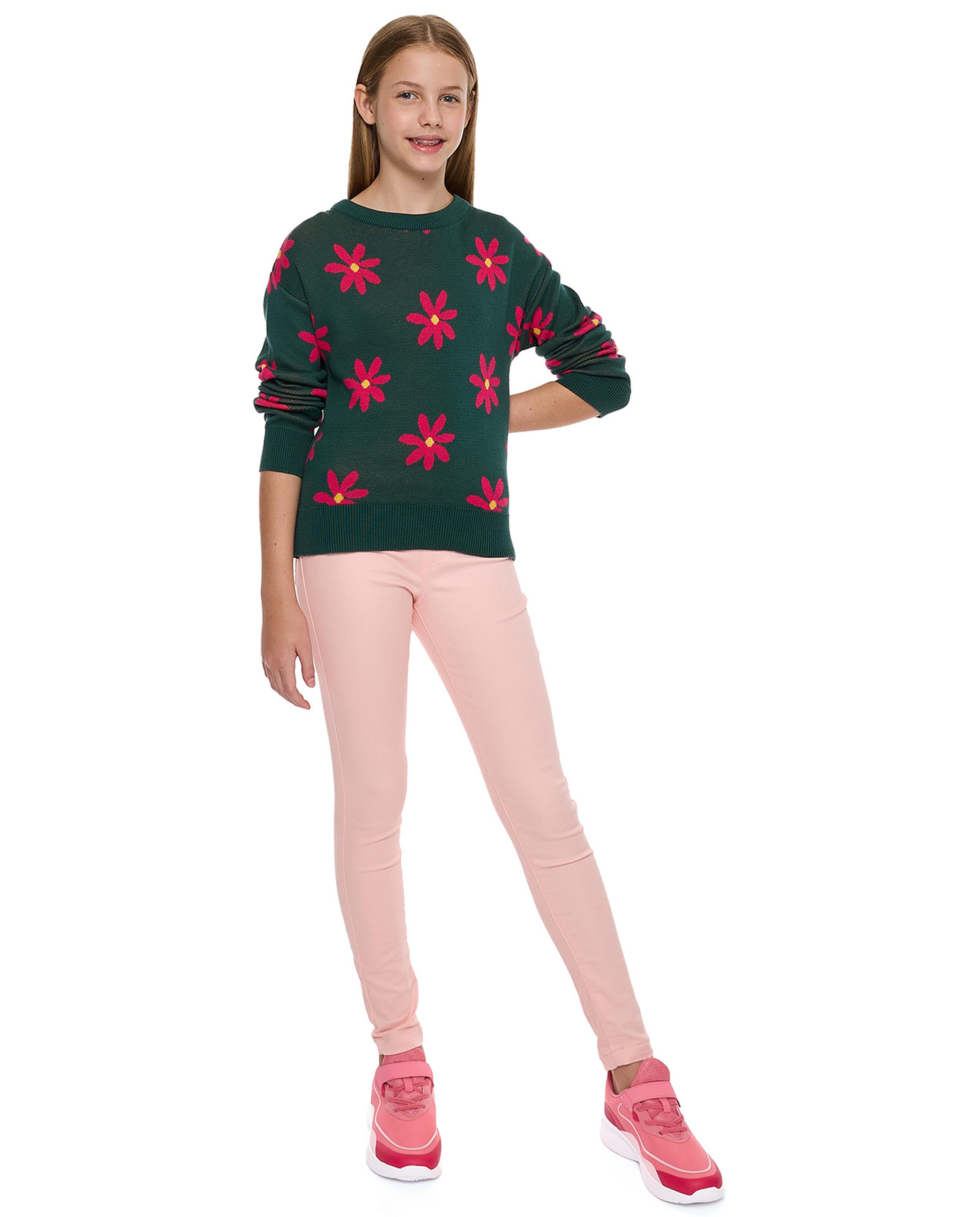 Floral Patterned Sweater with Crew Neck and Long Sleeves