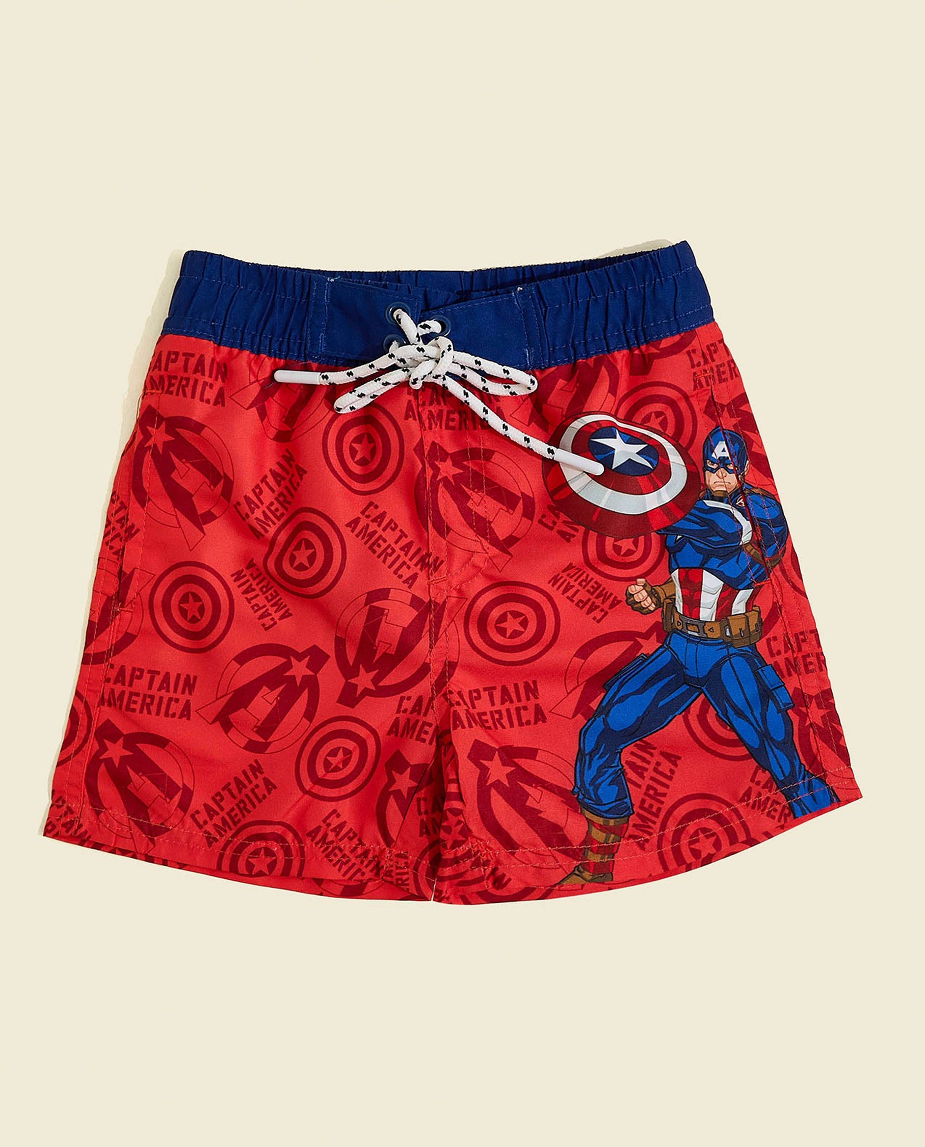 شورت سباحة برباط على الخصر وطبعة