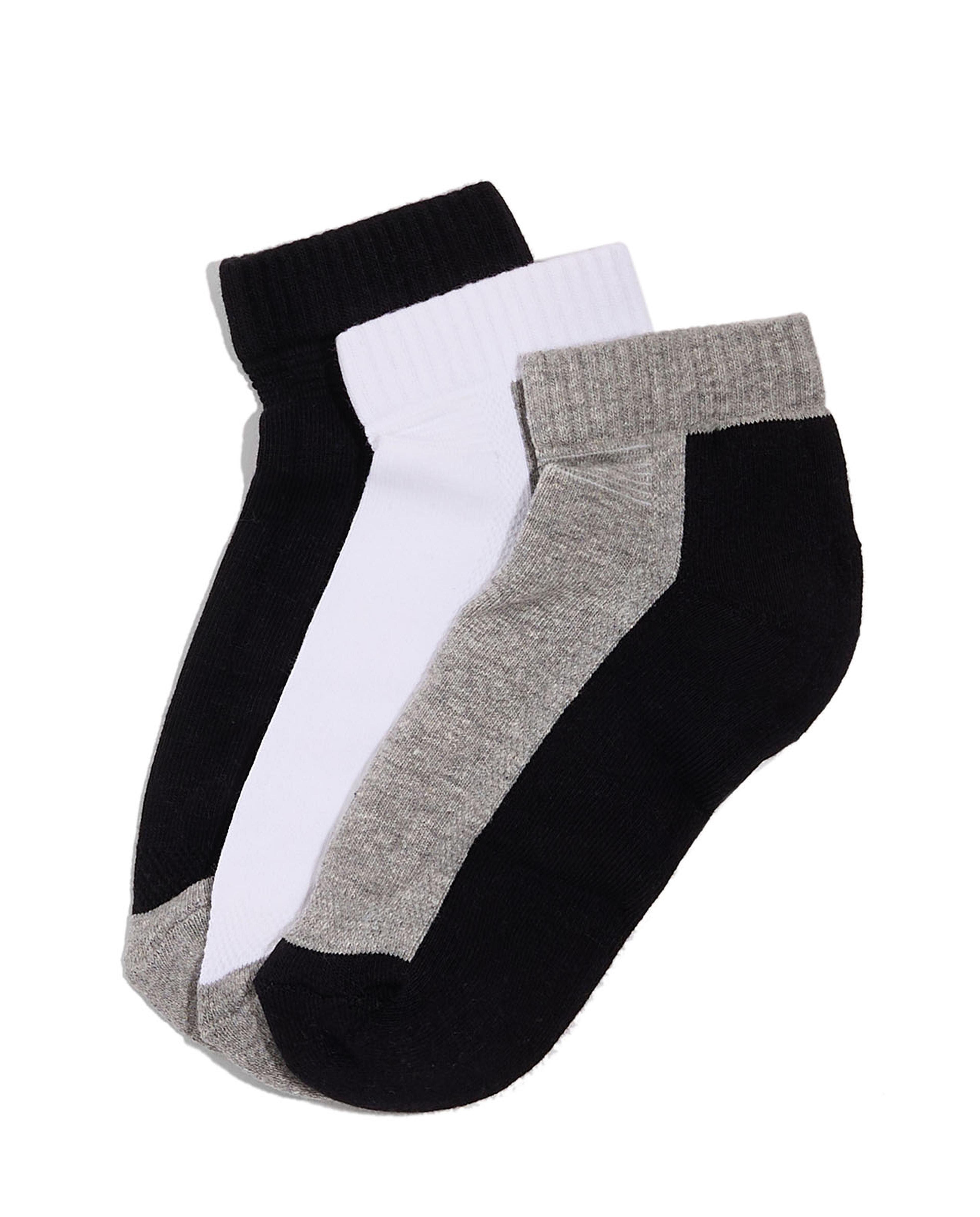 طقم جوارب كاحل بلون متناسق - 3 أزواج