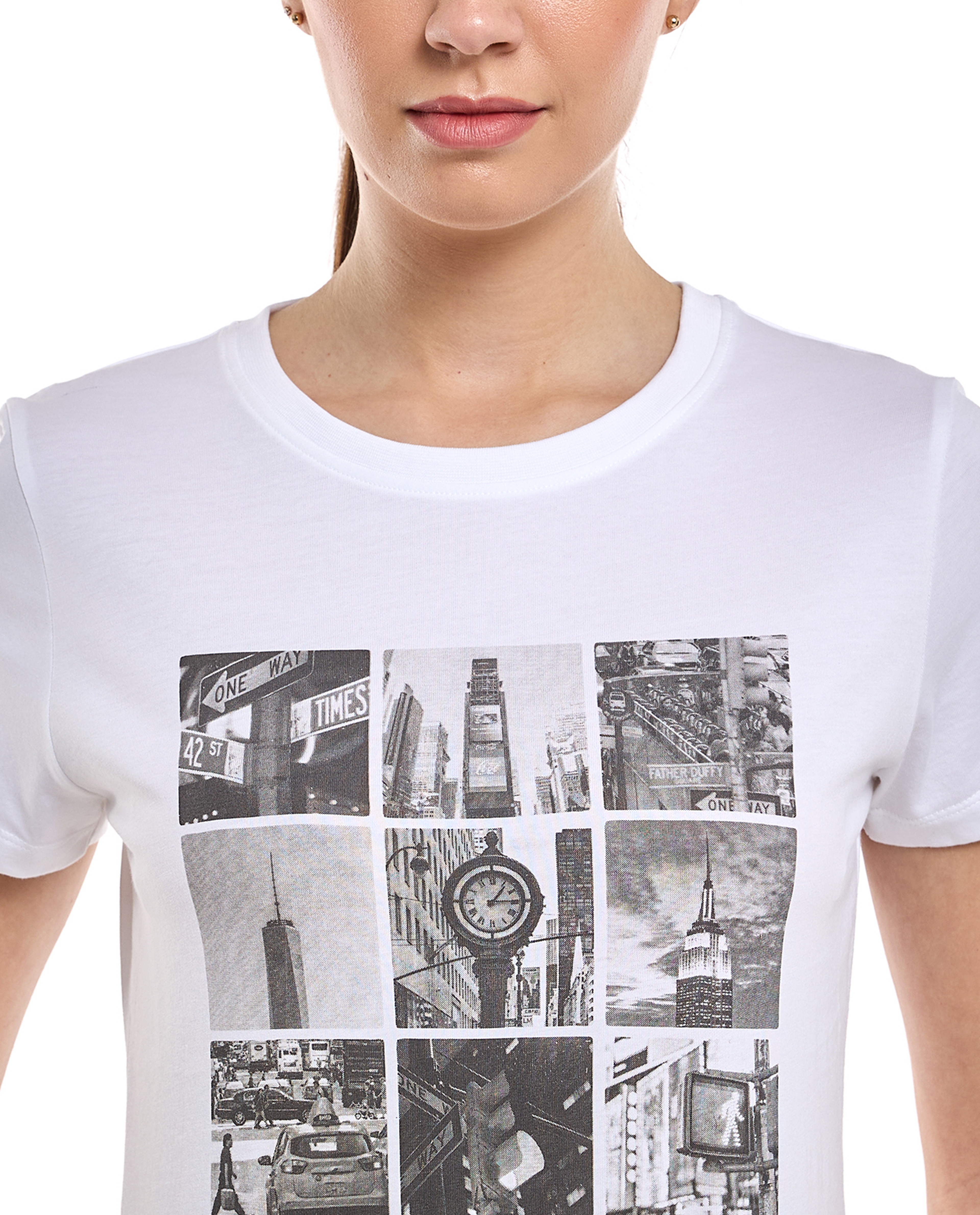 Graphic Print T-Shirt with Crew Neck and Short Sleeves