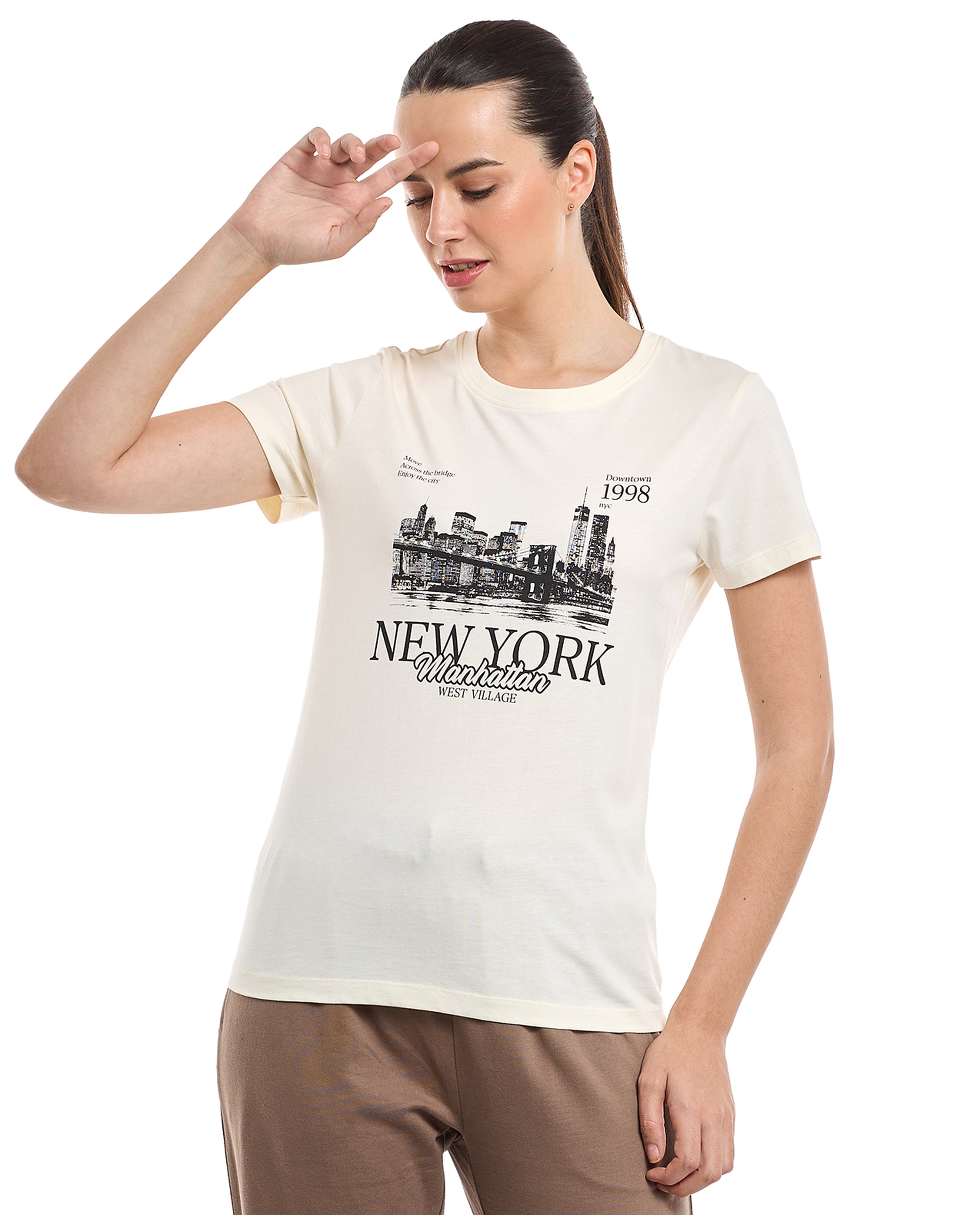 Graphic Print T-Shirt with Crew Neck and Short Sleeves