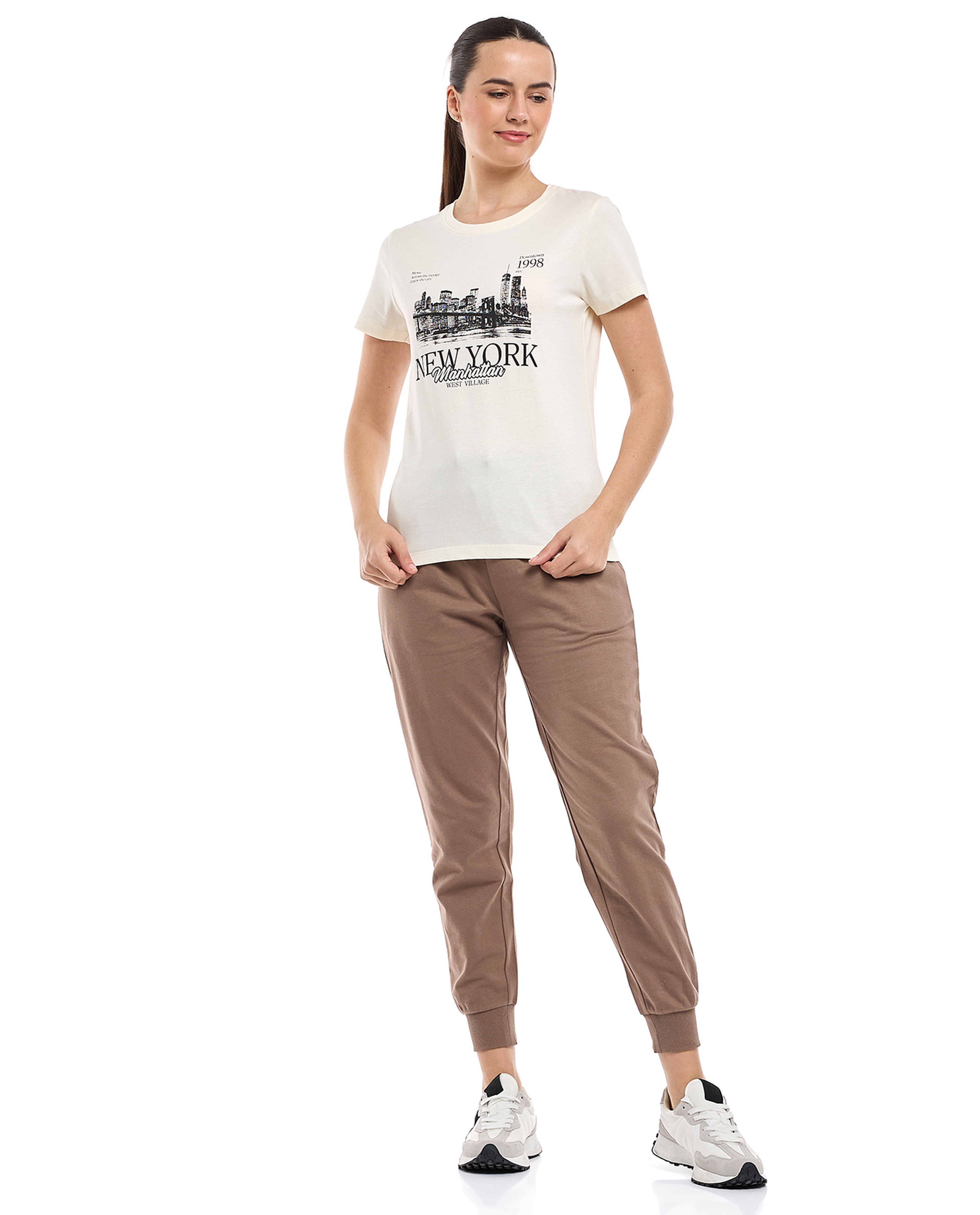 Graphic Print T-Shirt with Crew Neck and Short Sleeves