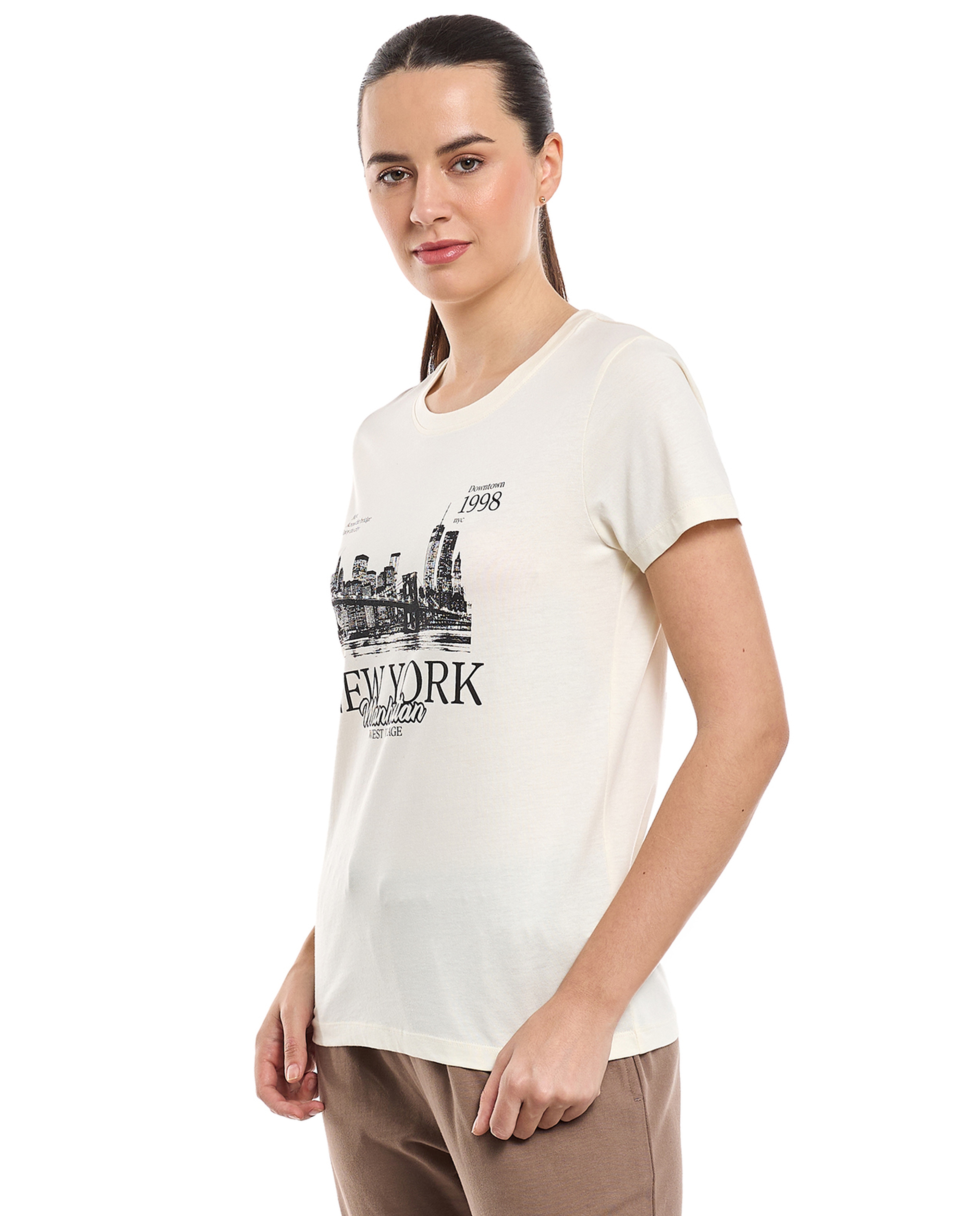 Graphic Print T-Shirt with Crew Neck and Short Sleeves